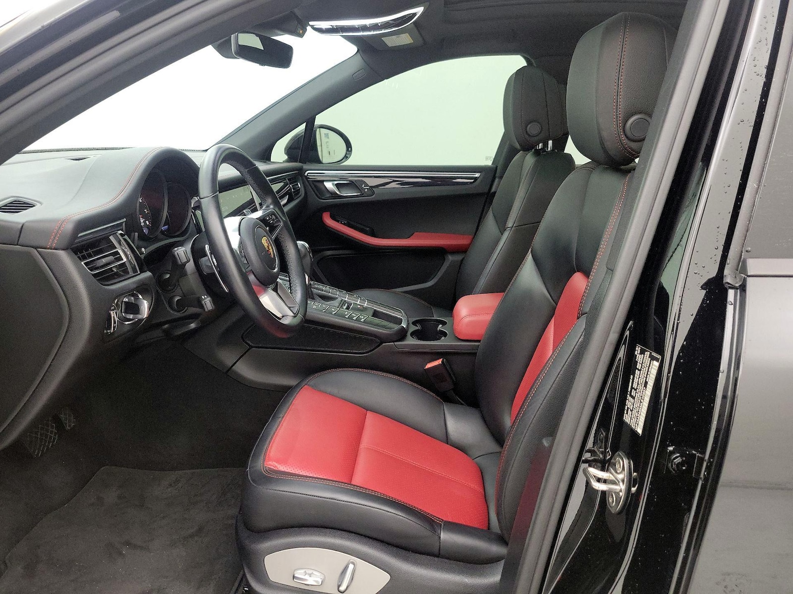 2021 Porsche Macan Base - Photo 12