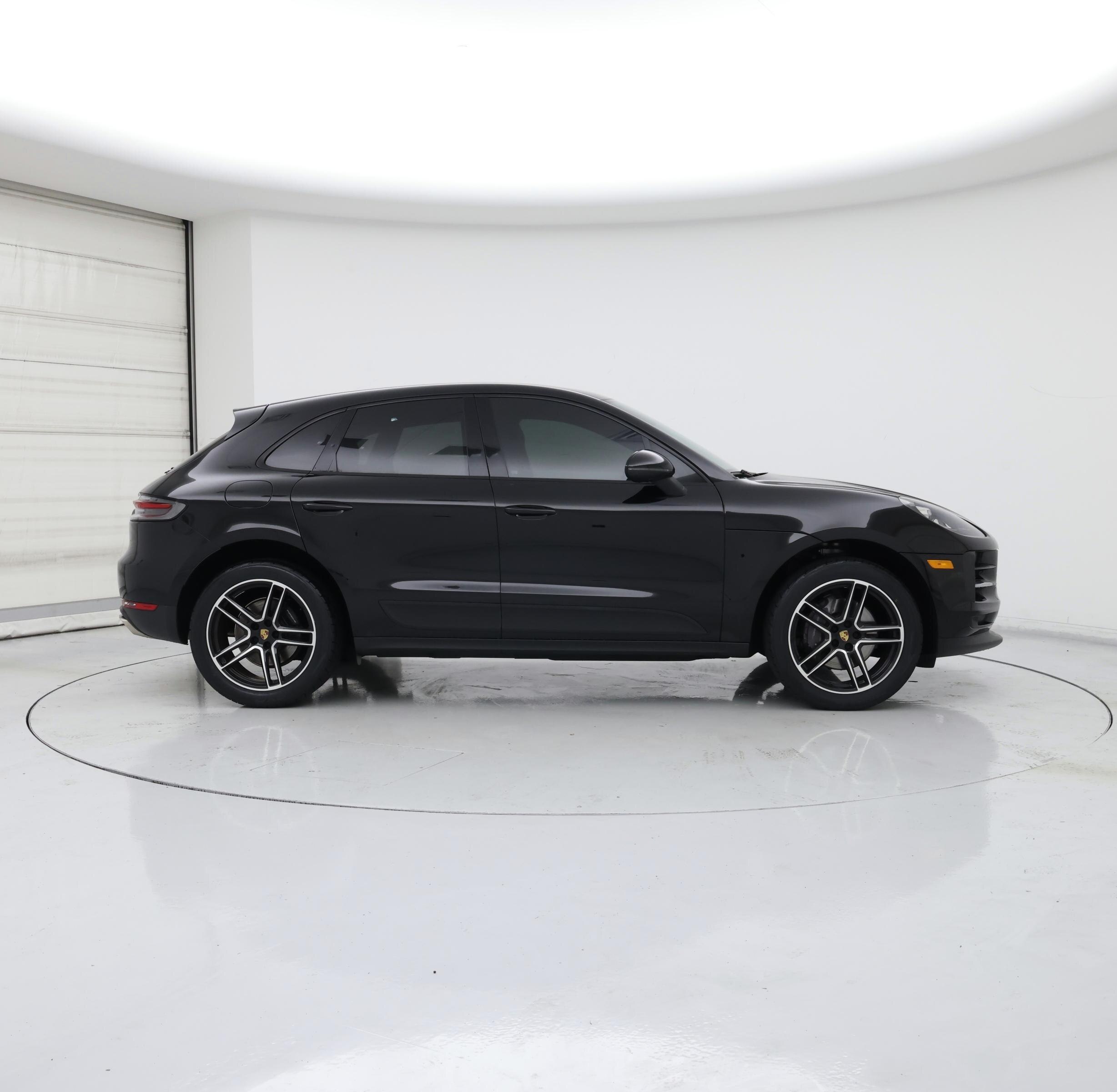 Thumbnail: 2021 Porsche Macan - 7