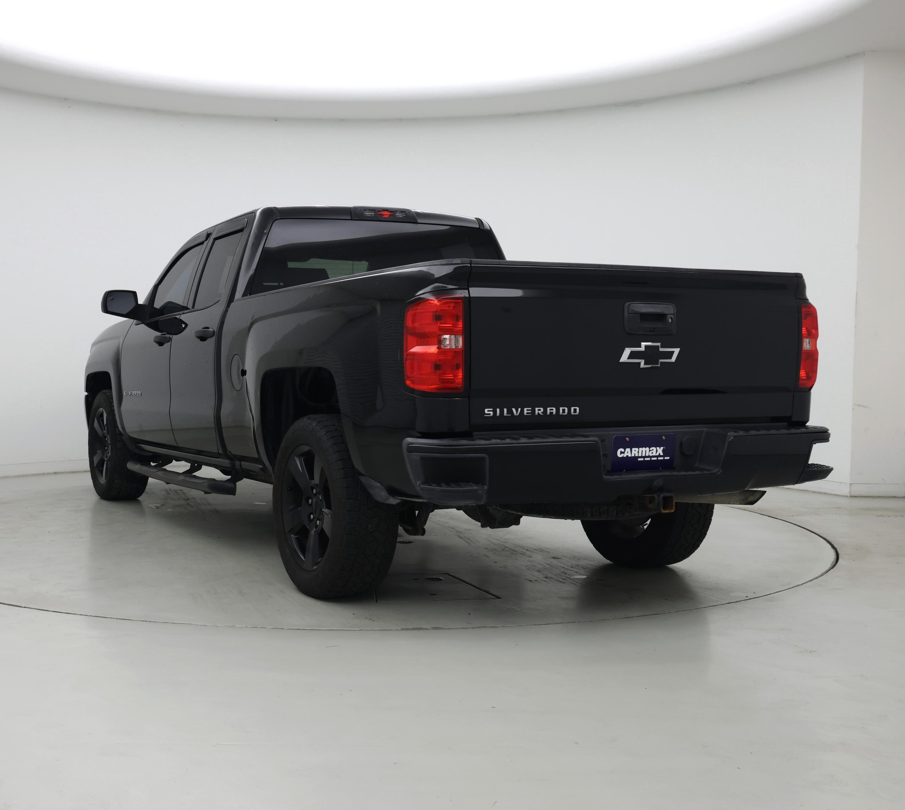 Thumbnail: 2017 Chevrolet Silverado 1500 - 2