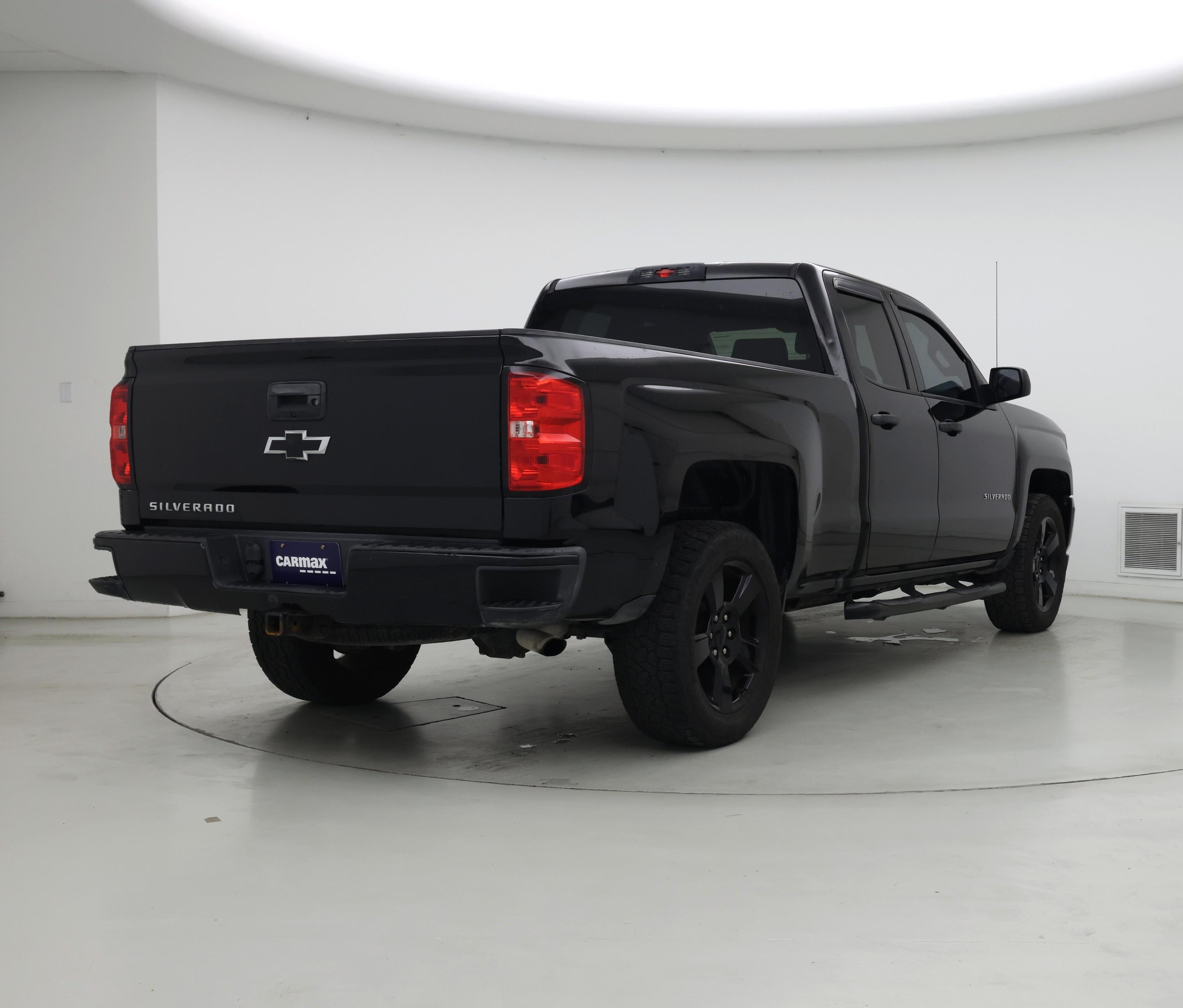 Thumbnail: 2017 Chevrolet Silverado 1500 - 8