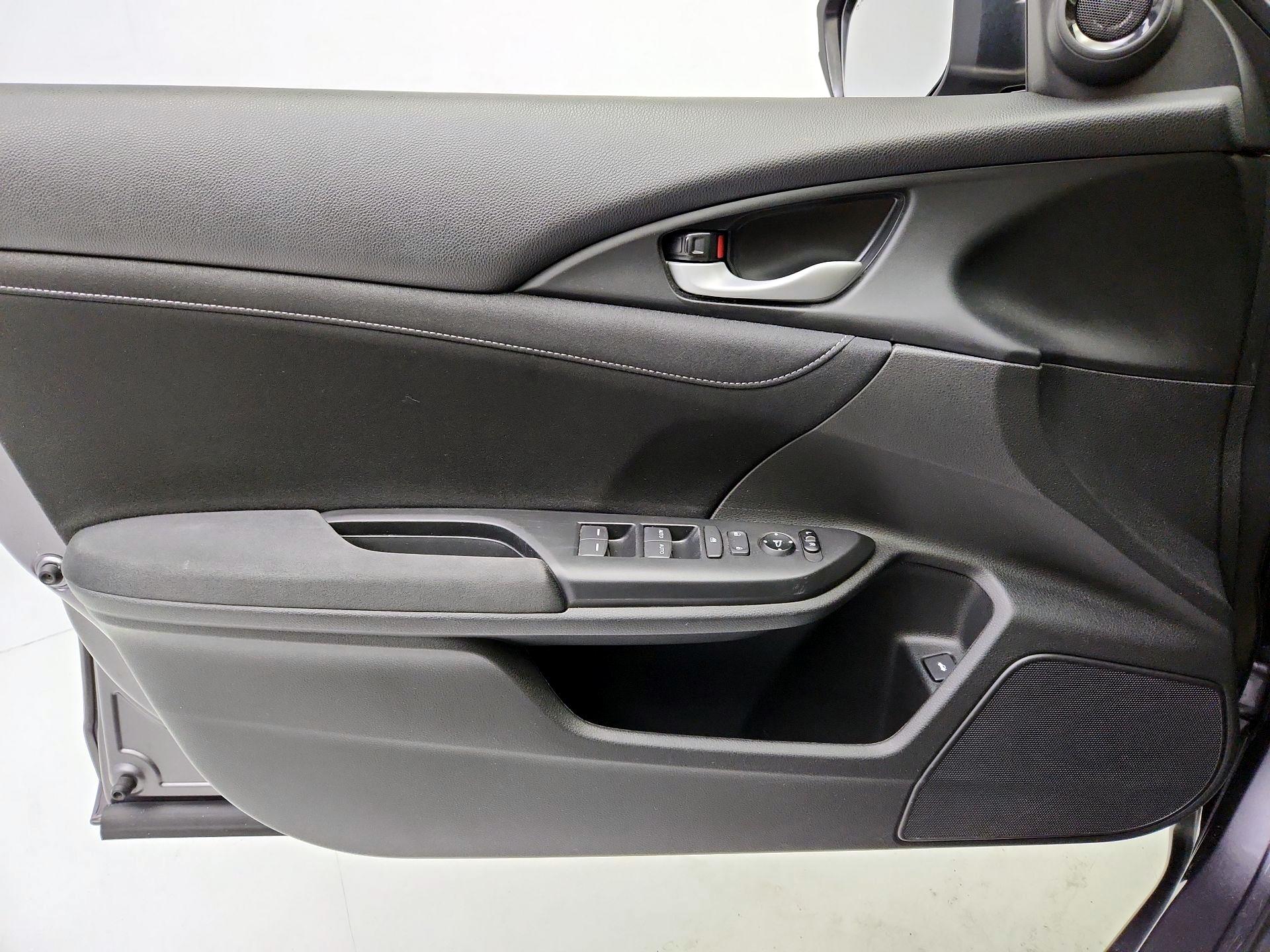 Thumbnail: 2021 Honda Insight - 12