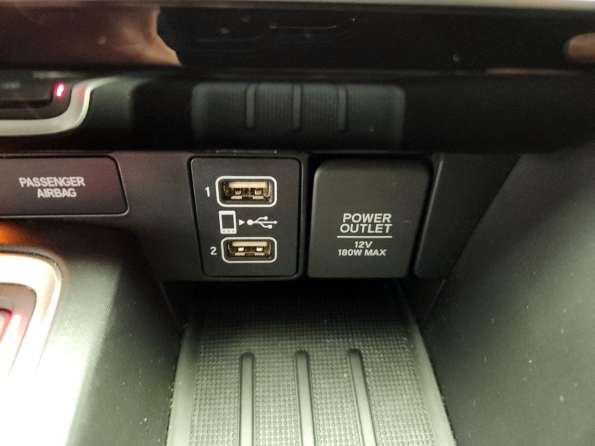 Thumbnail: 2021 Honda Insight - 18