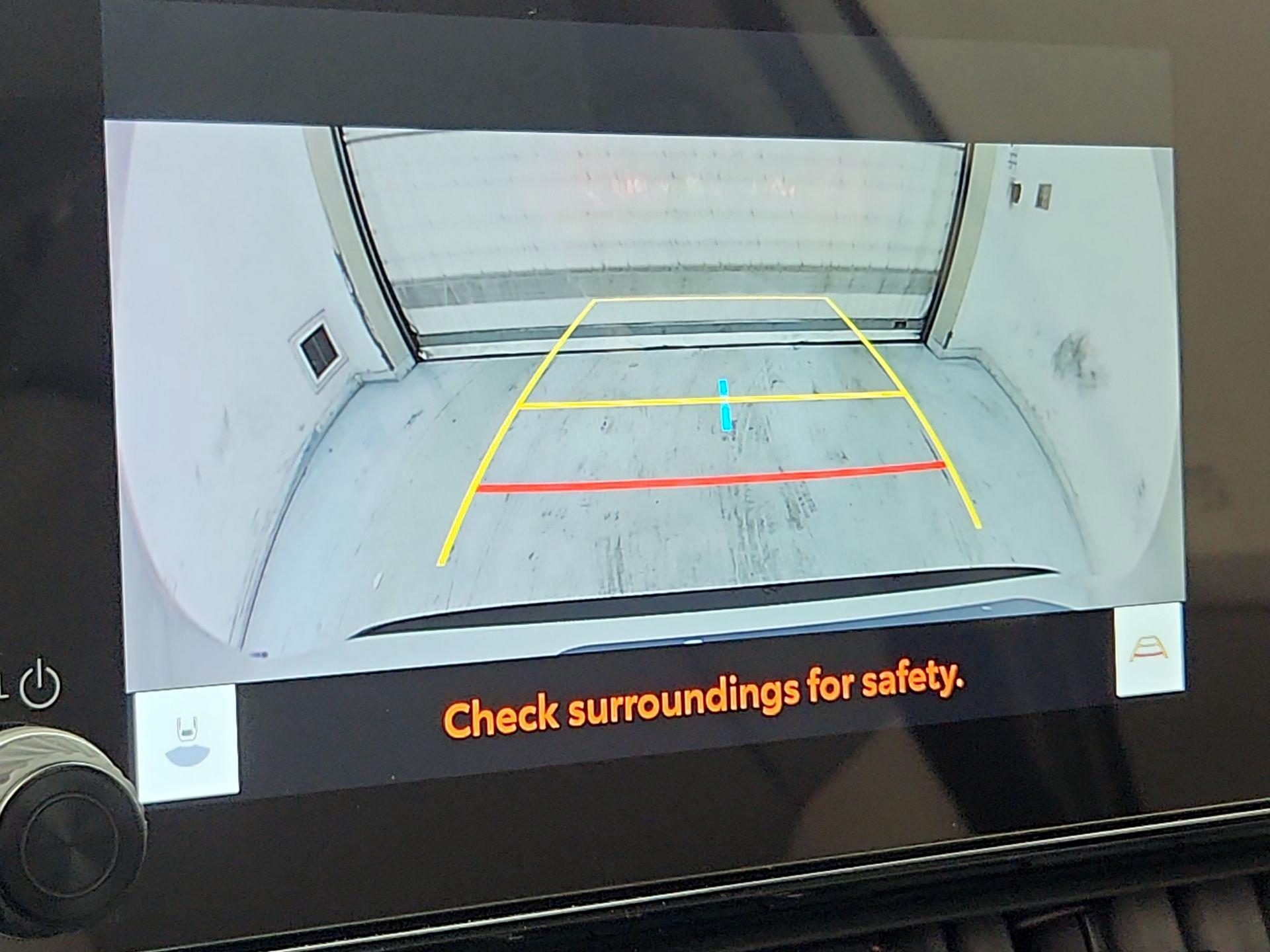 Thumbnail: 2023 Toyota RAV4 - 15