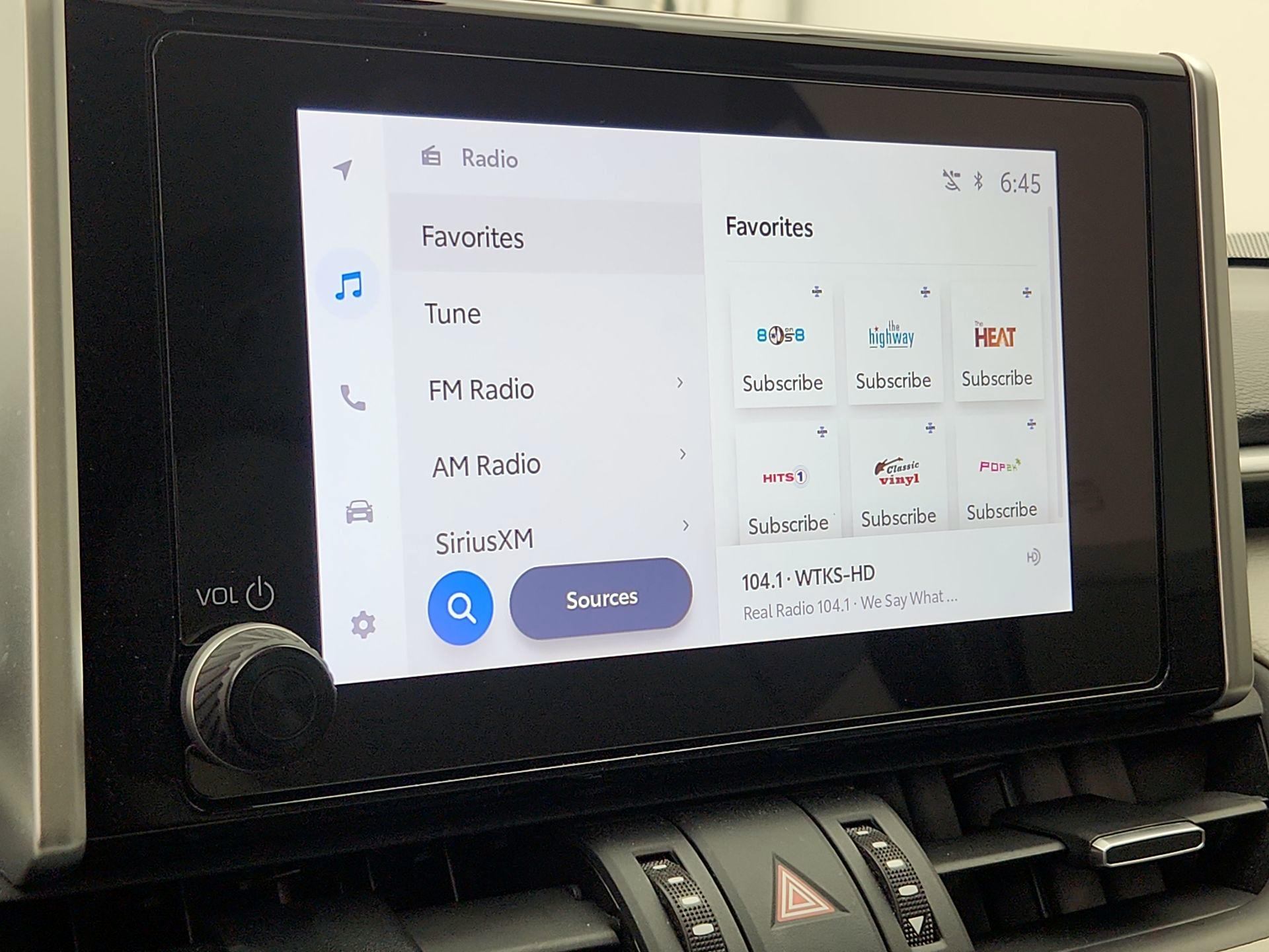 Thumbnail: 2023 Toyota RAV4 - 16