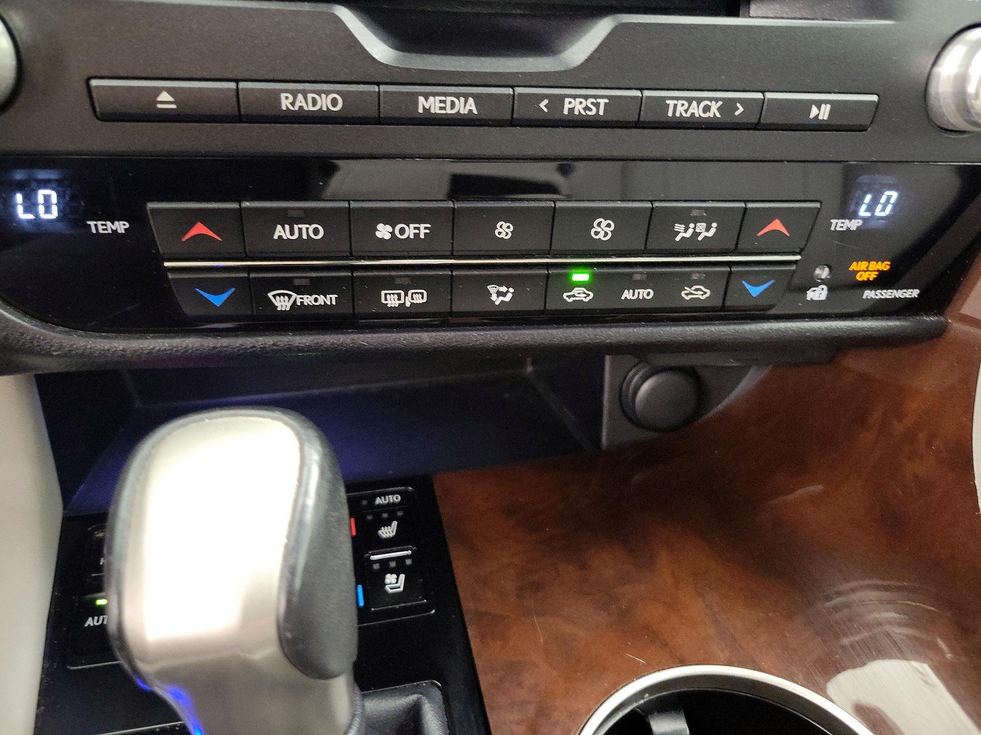 Thumbnail: 2016 Lexus RX - 16