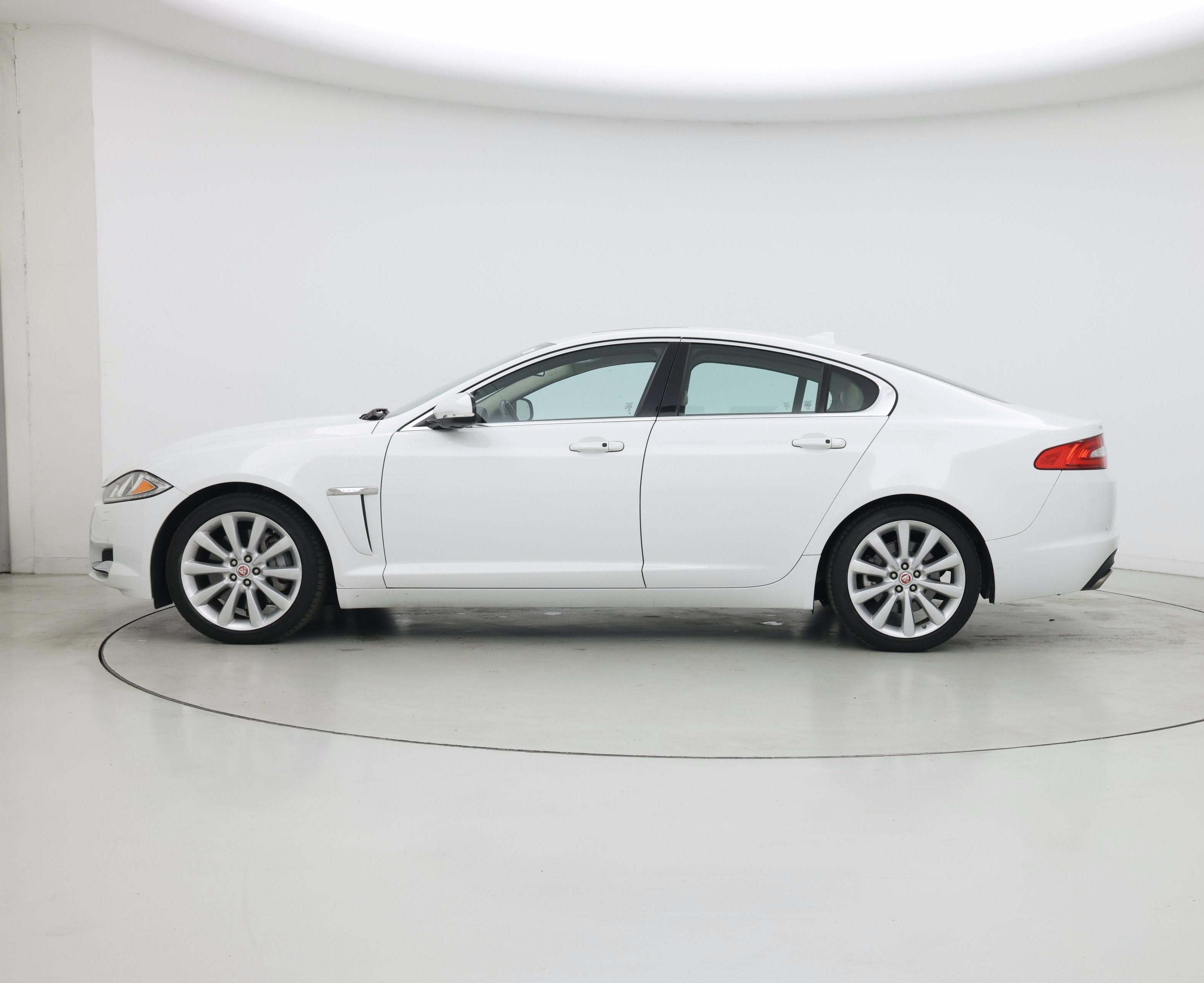 Thumbnail: 2015 Jaguar XF - 3