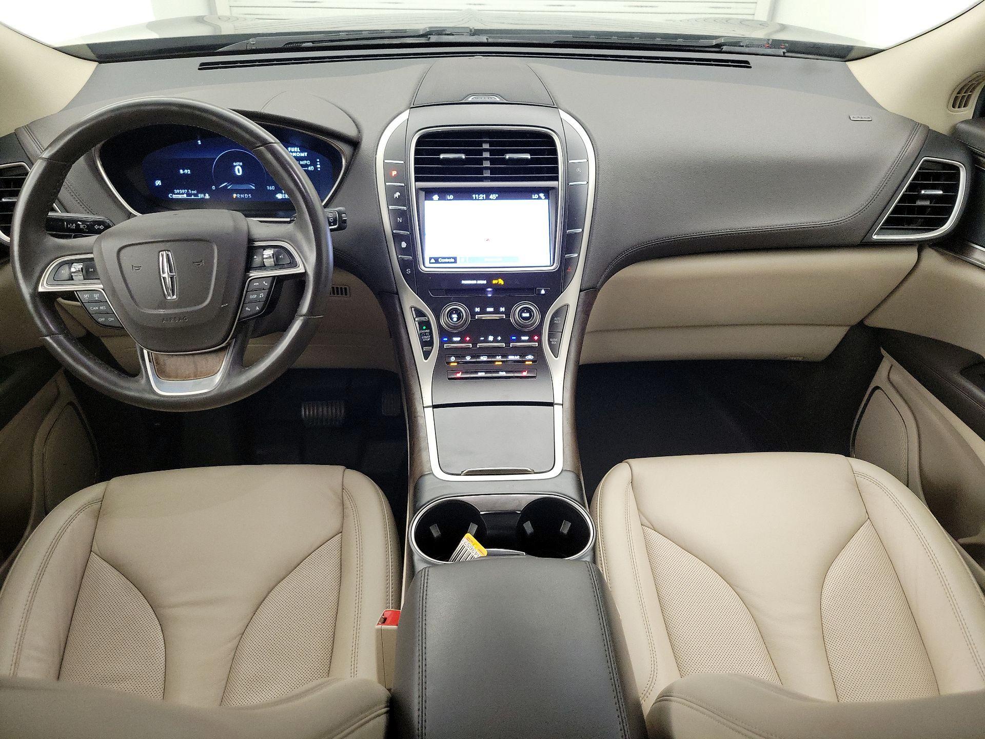Thumbnail: 2019 Lincoln Nautilus - 9