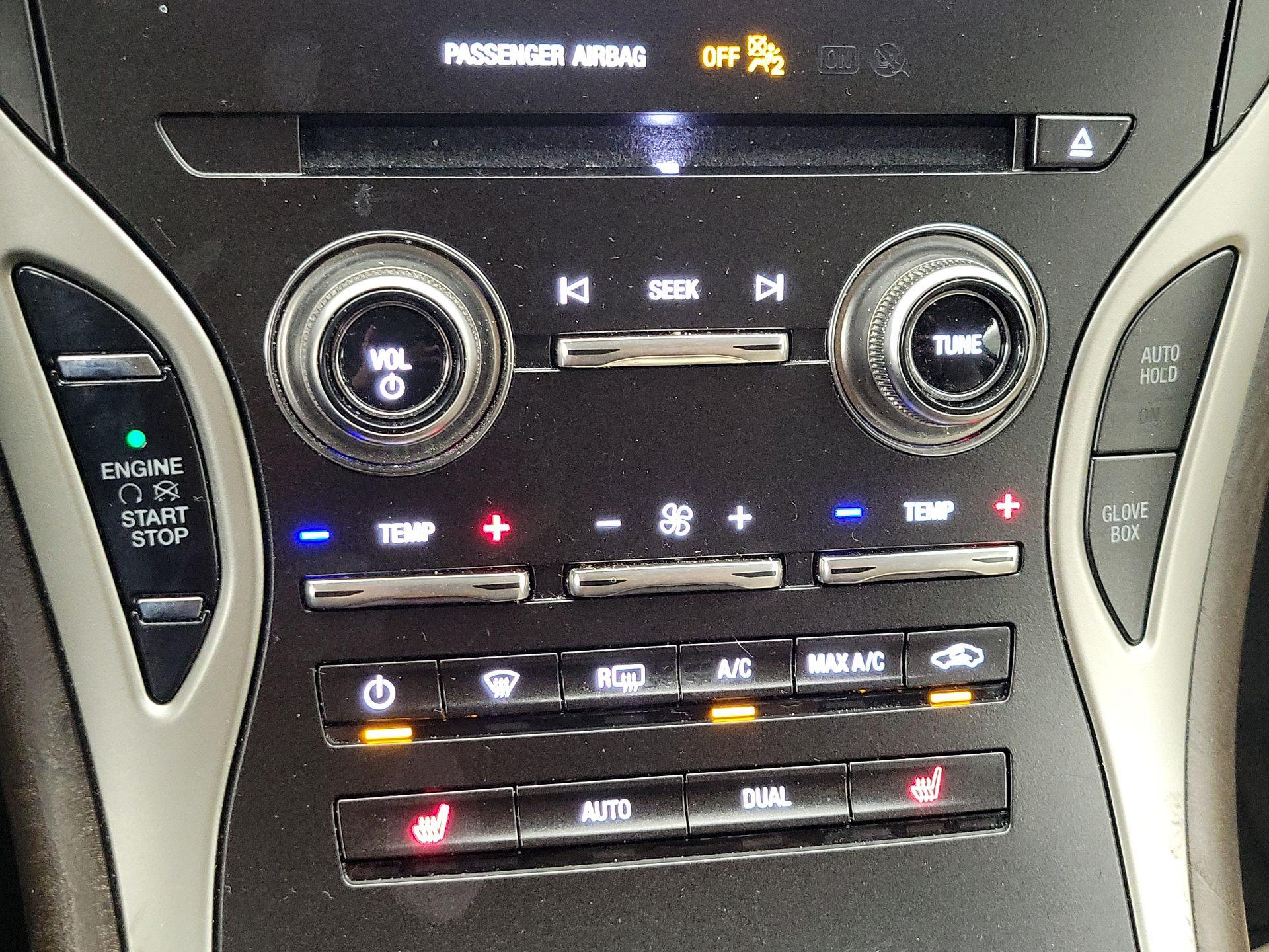 Thumbnail: 2019 Lincoln Nautilus - 17