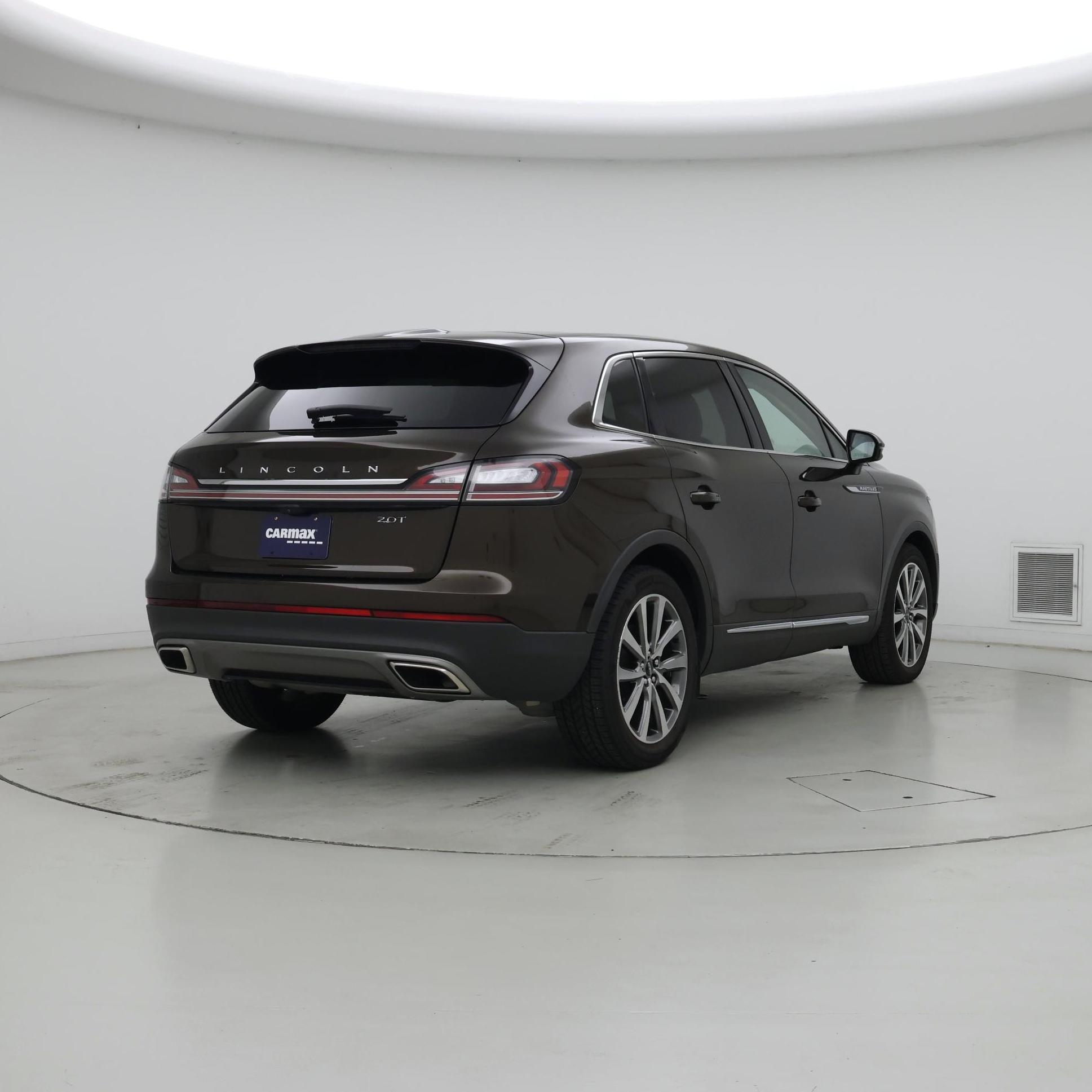 Thumbnail: 2019 Lincoln Nautilus - 8