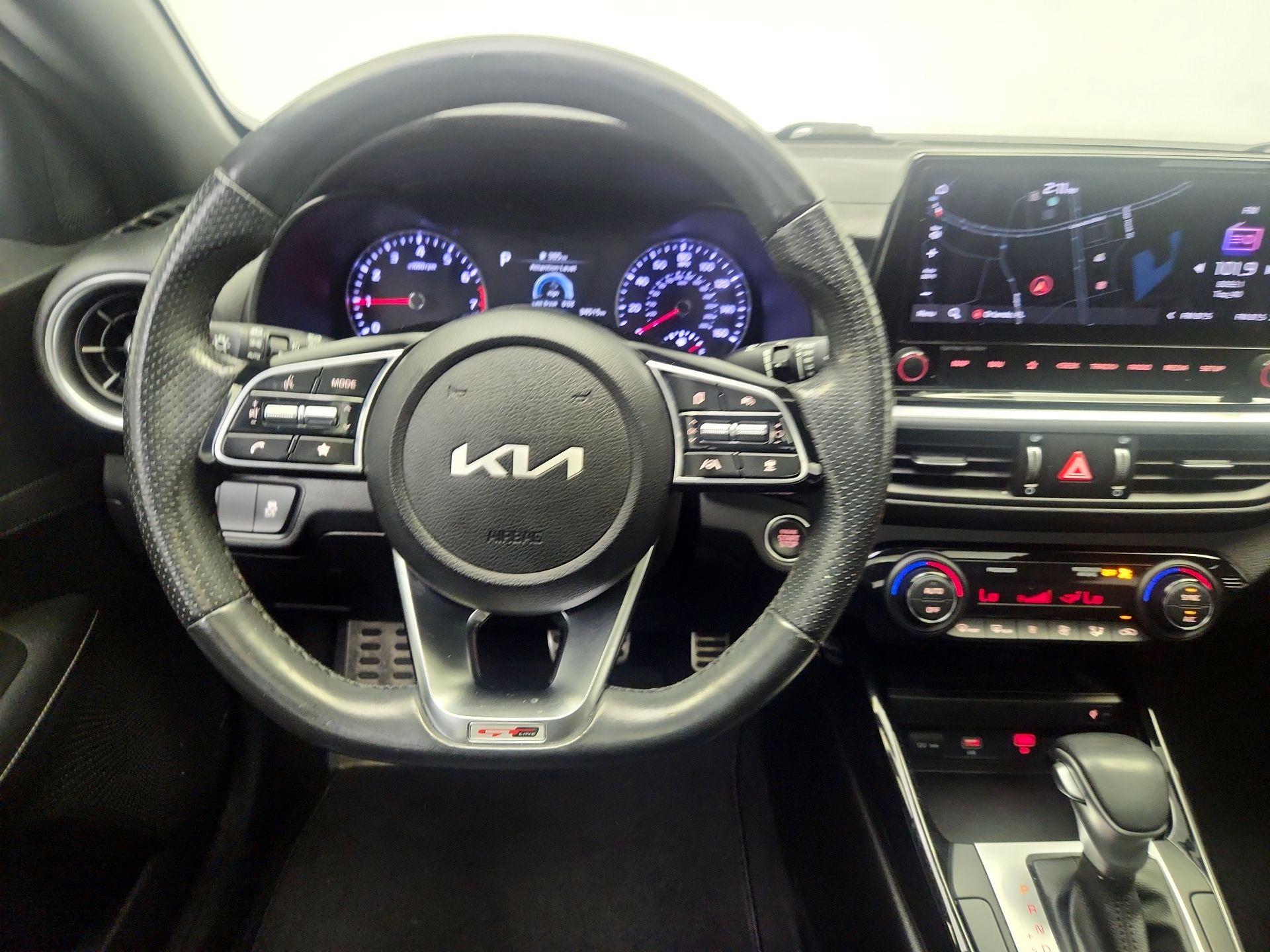Thumbnail: 2023 Kia Forte - 10