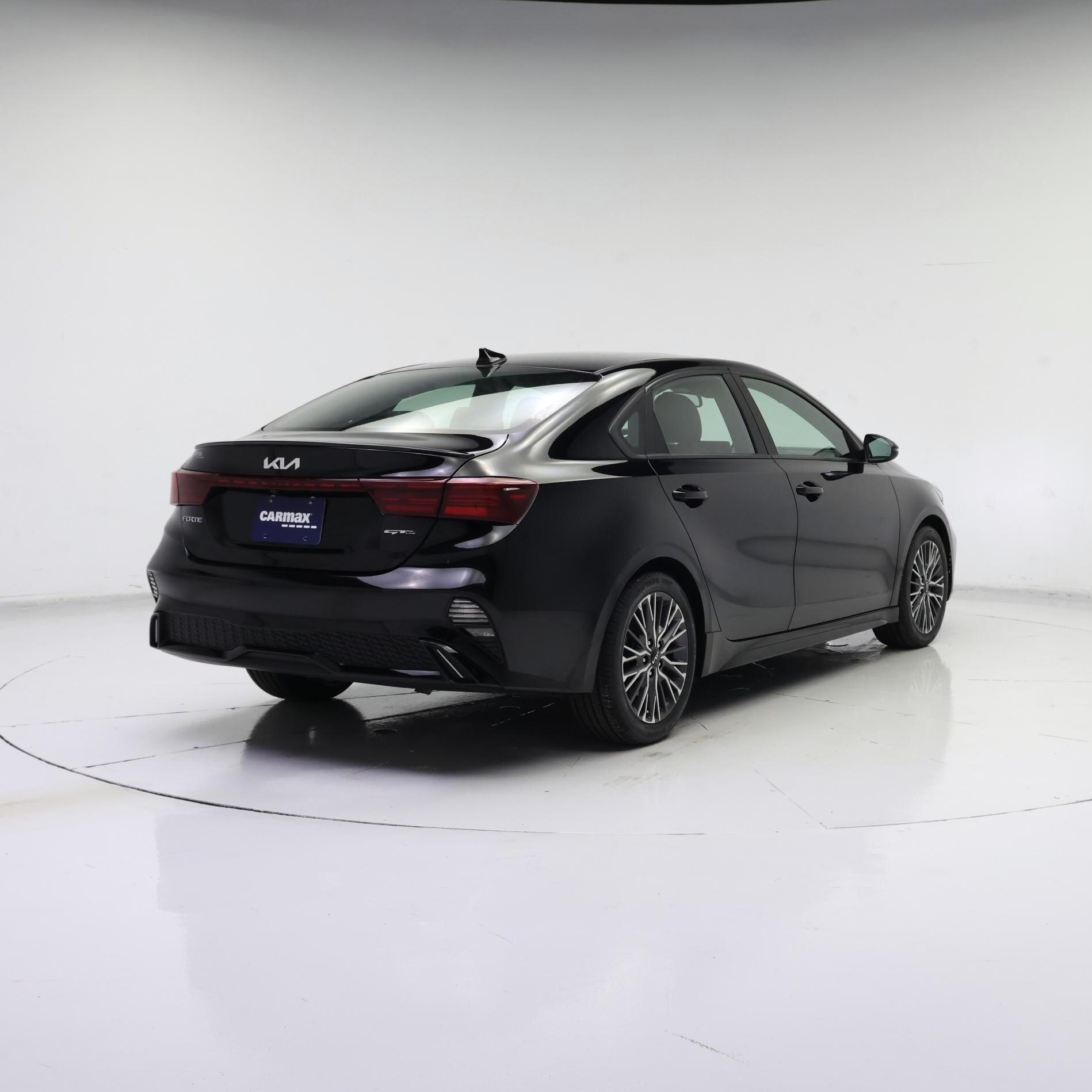 Thumbnail: 2023 Kia Forte - 8