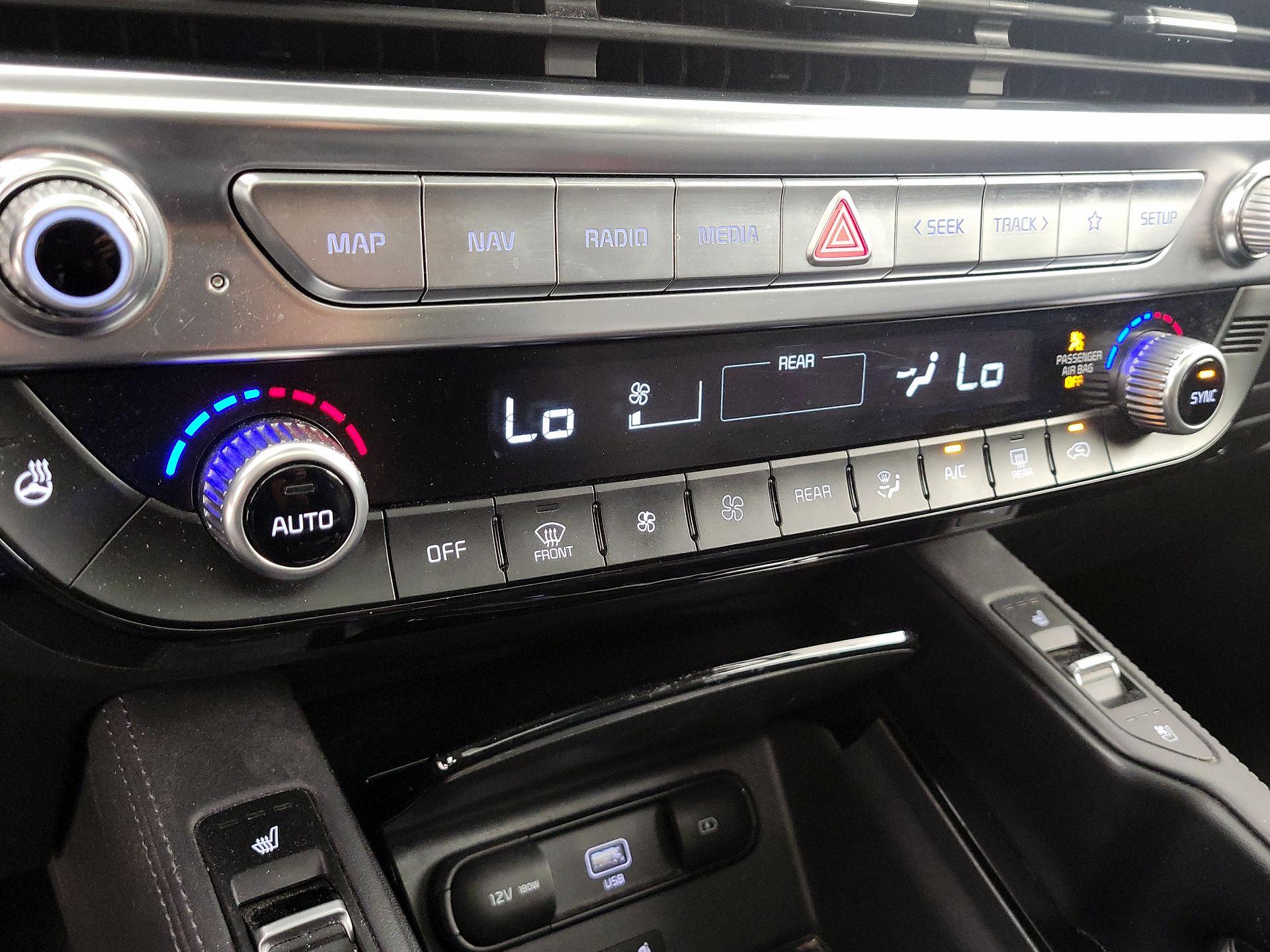 Thumbnail: 2020 Kia Telluride - 17