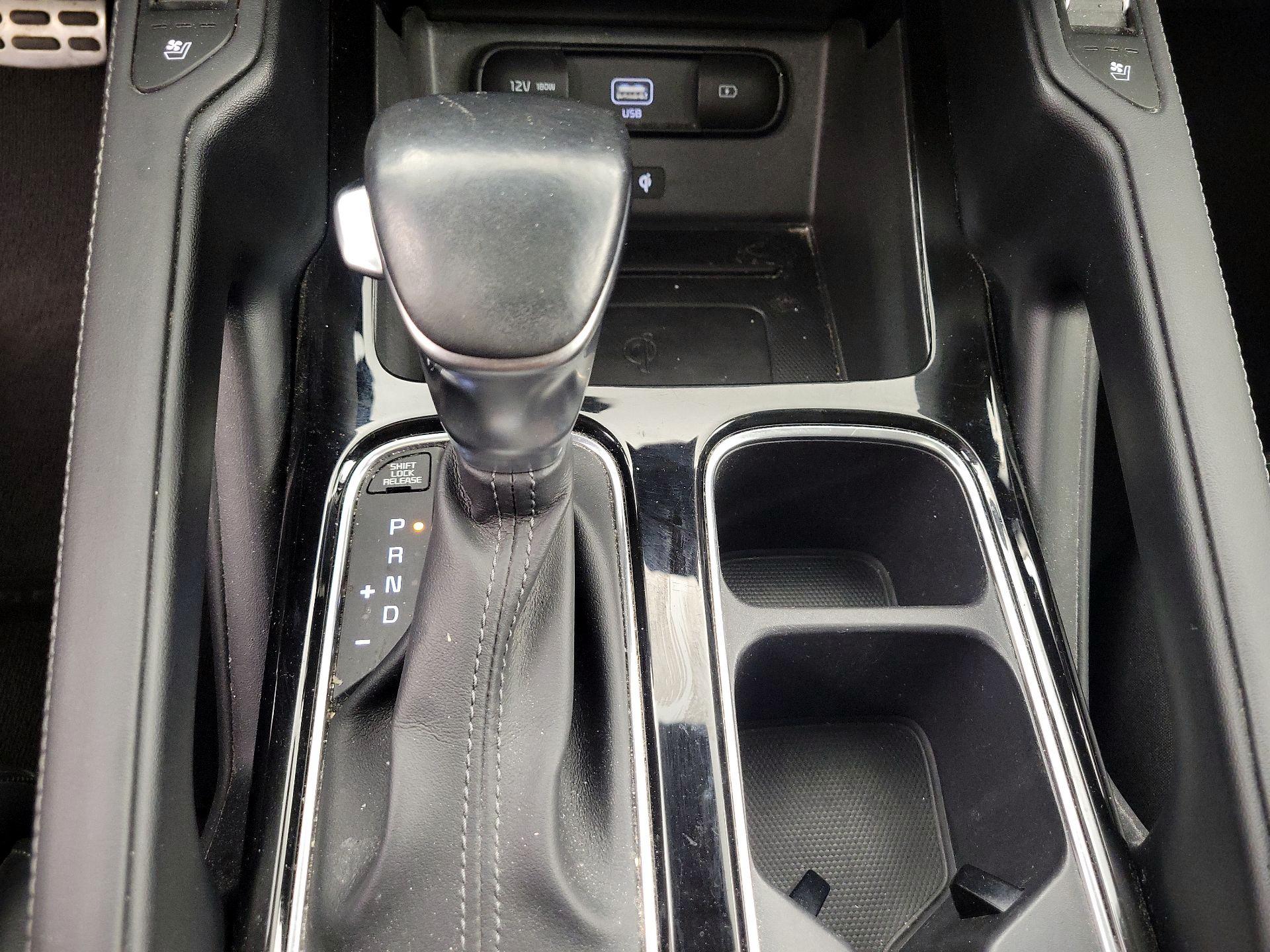 Thumbnail: 2020 Kia Telluride - 18