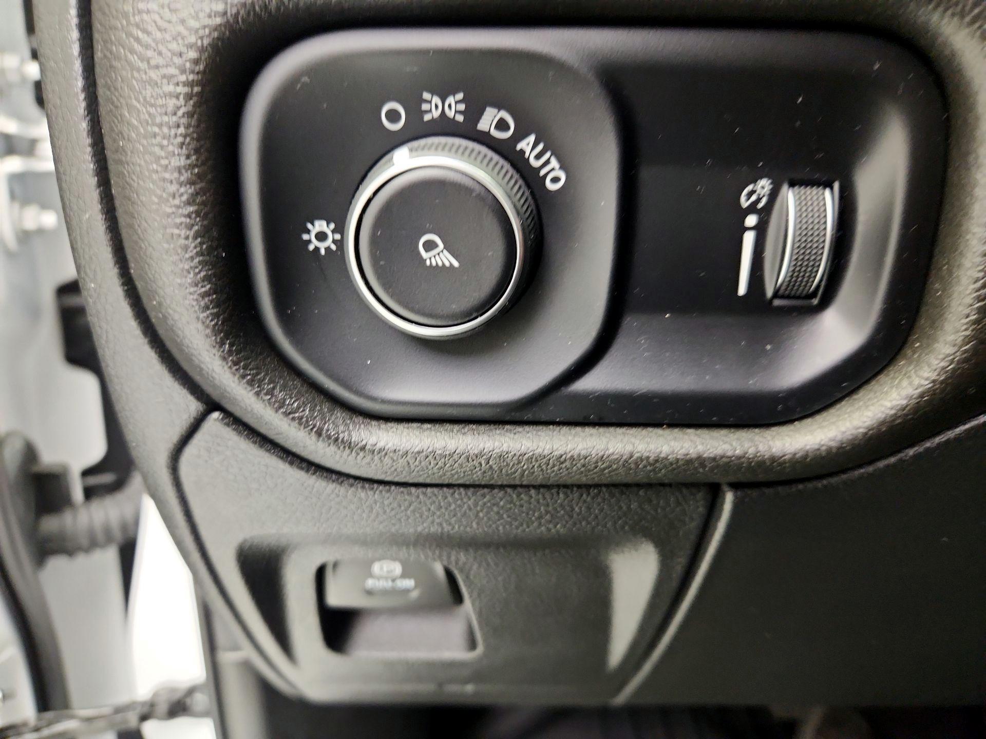 Thumbnail: 2024 RAM 1500 - 13