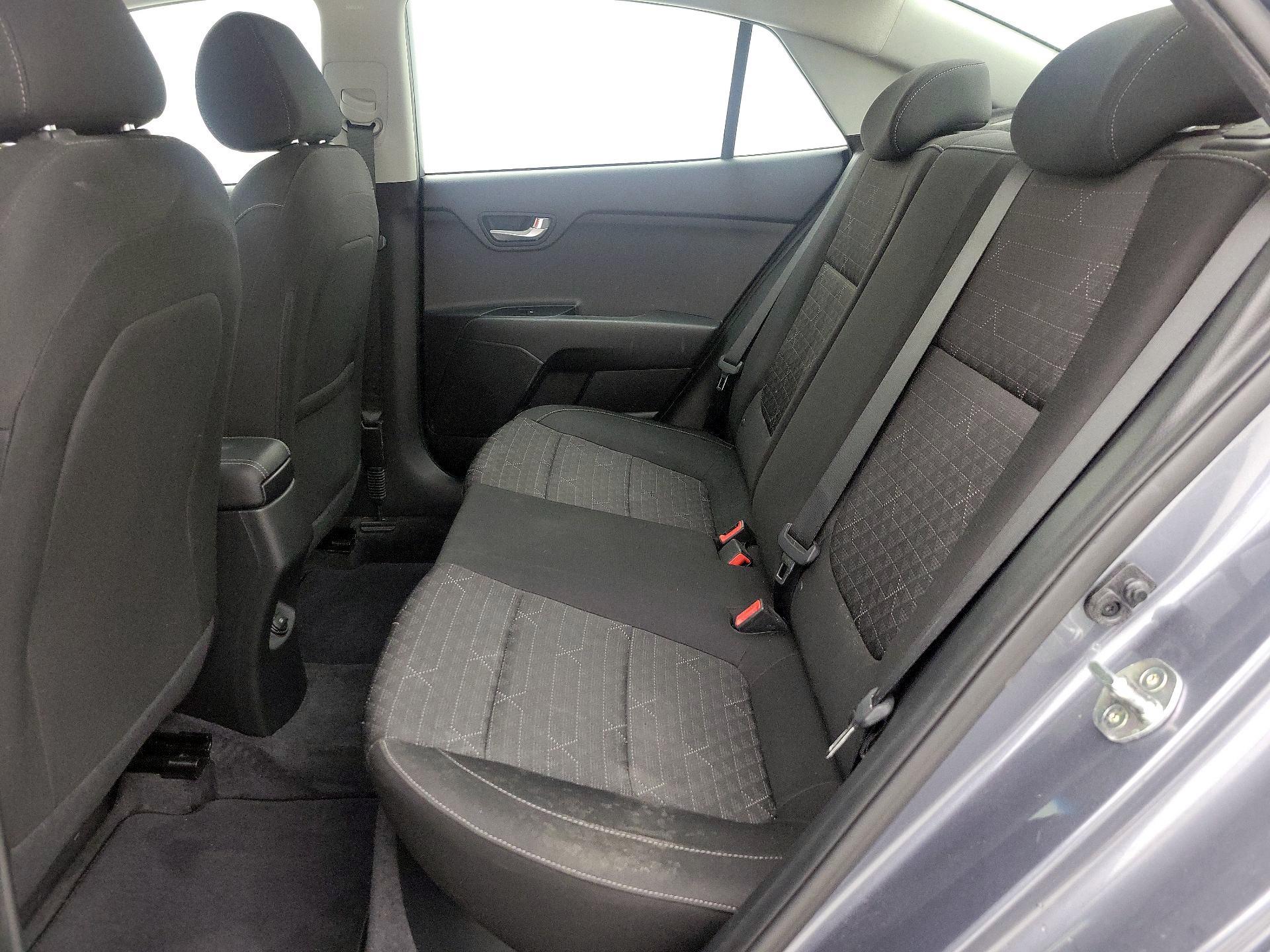 Thumbnail: 2020 Kia Rio - 19