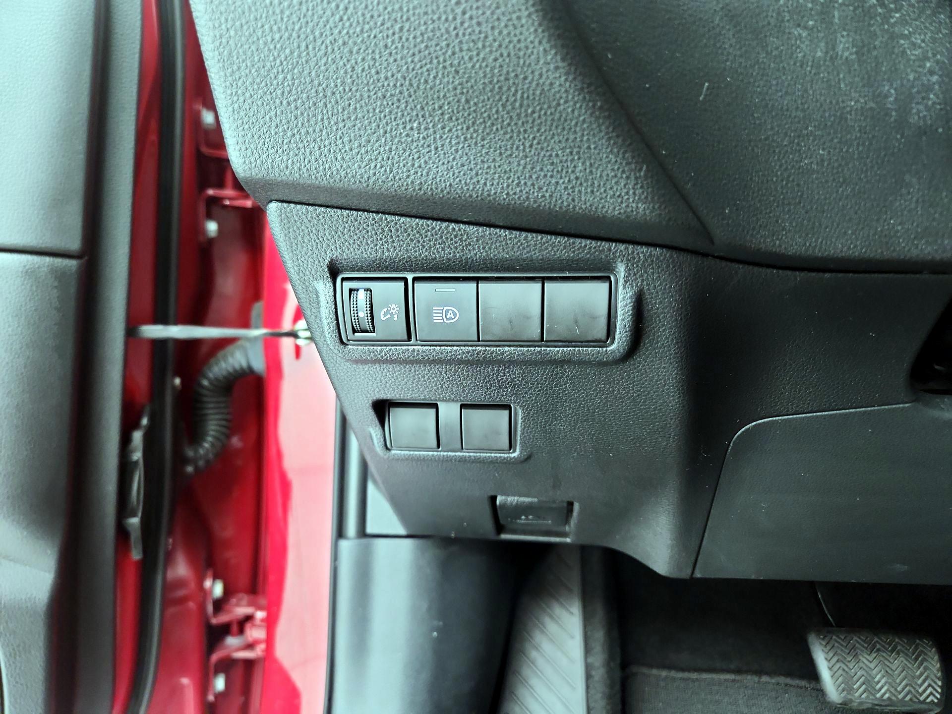 Thumbnail: 2022 Toyota Corolla Cross - 13