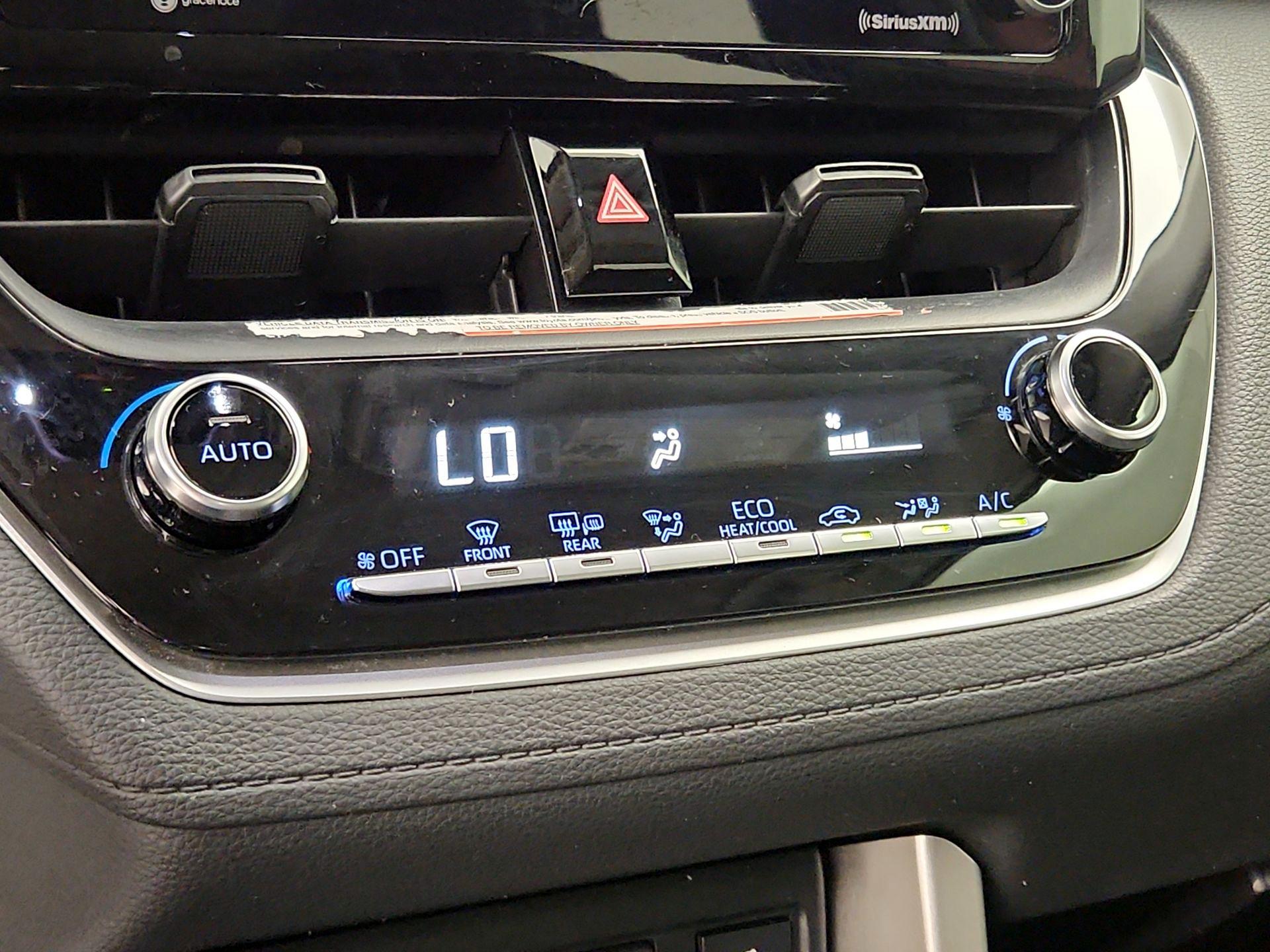 Thumbnail: 2022 Toyota Corolla Cross - 16