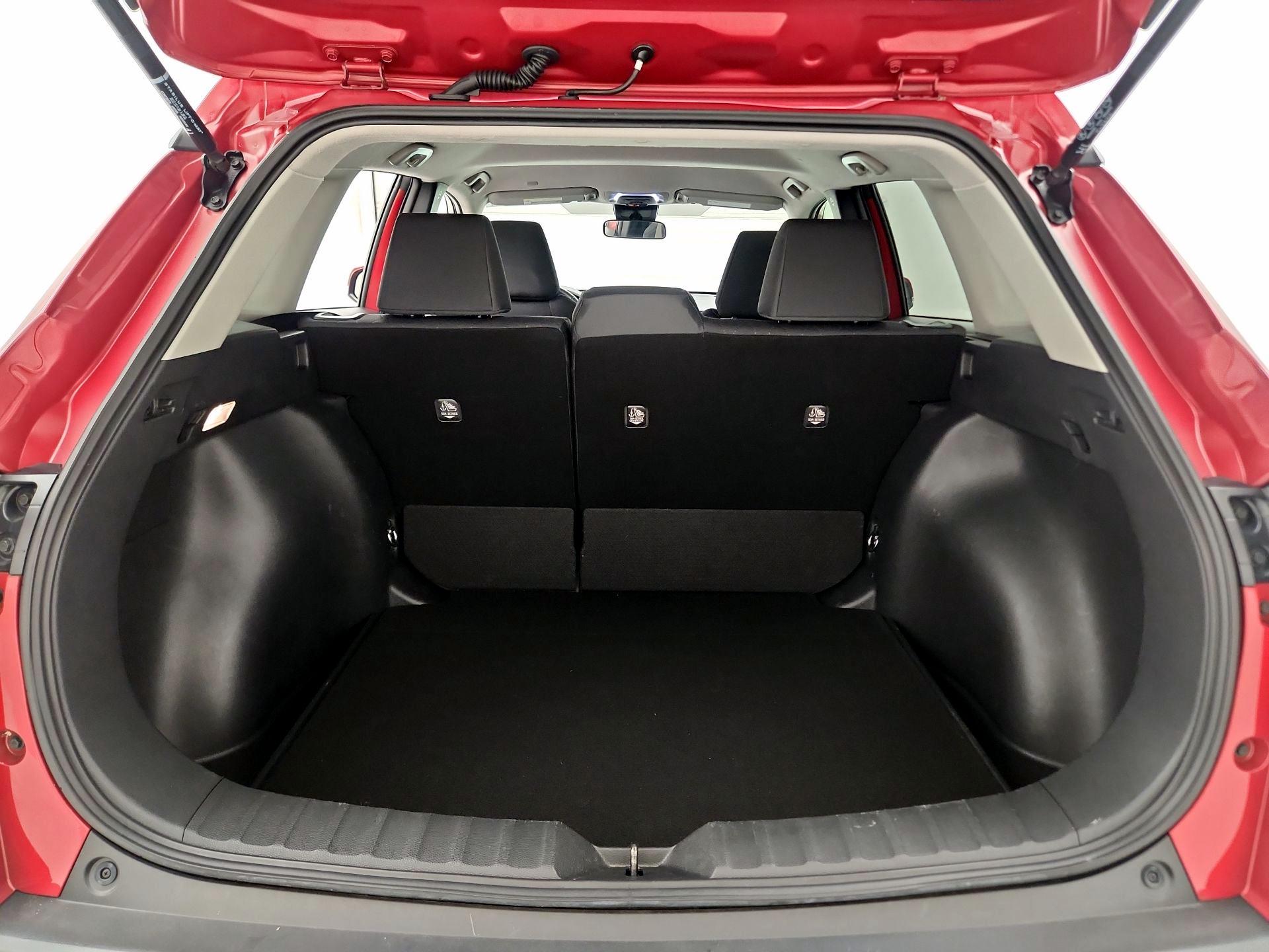 Thumbnail: 2022 Toyota Corolla Cross - 20