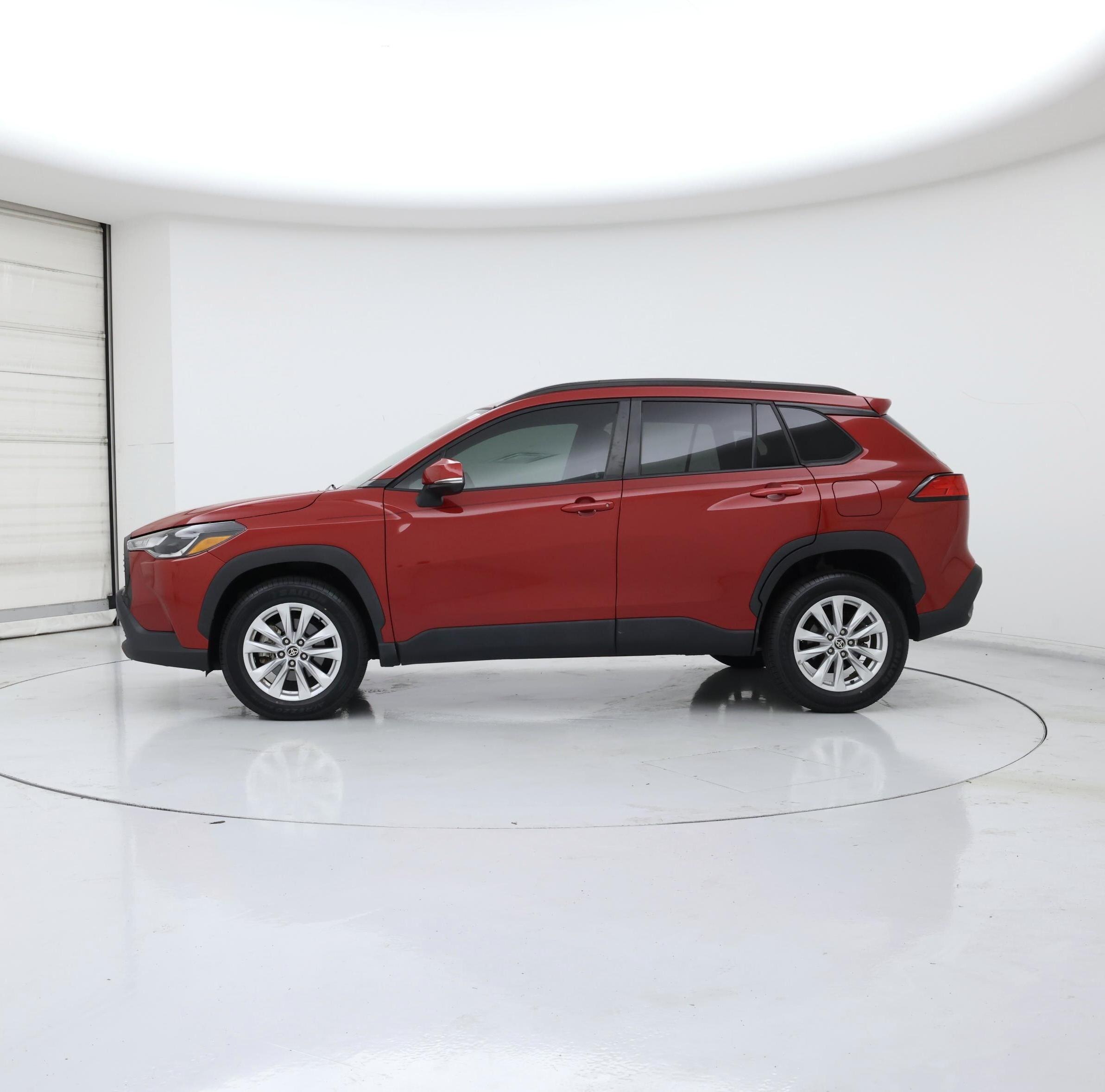 Thumbnail: 2022 Toyota Corolla Cross - 3