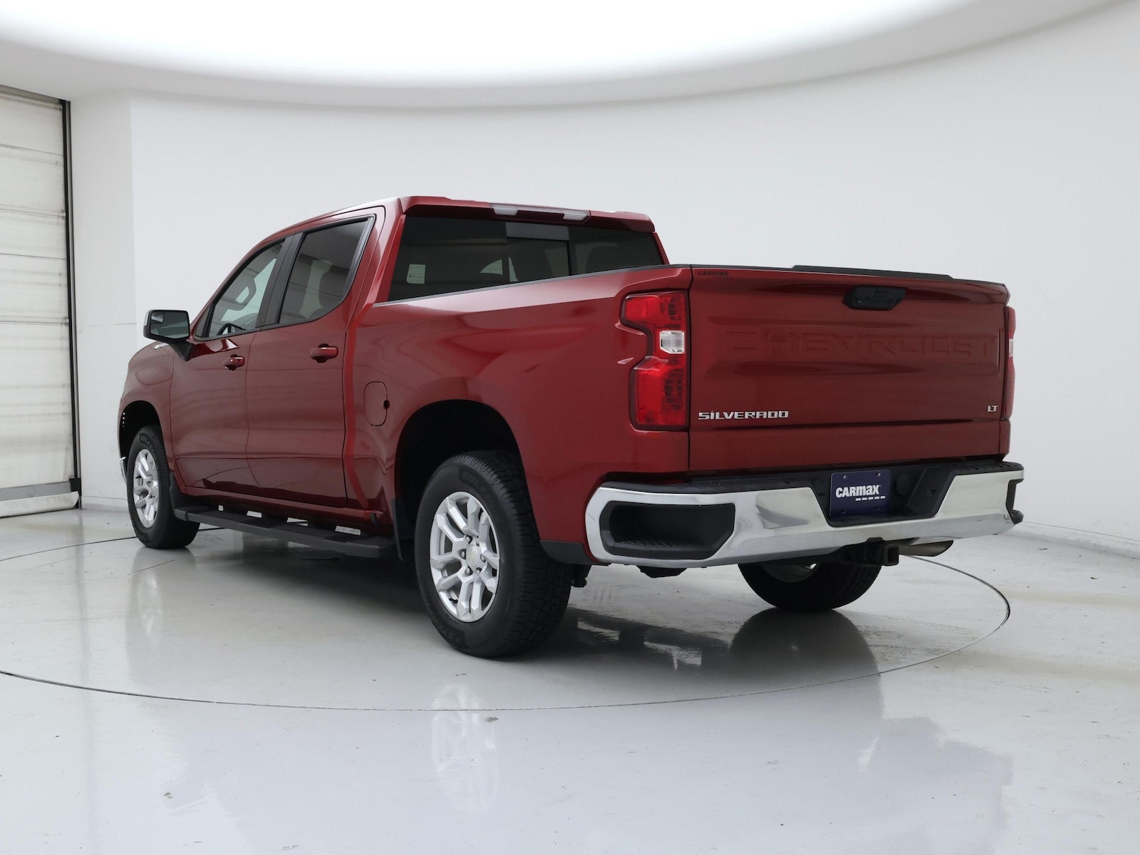 2023 Chevrolet Silverado 1500 LT - Photo 3