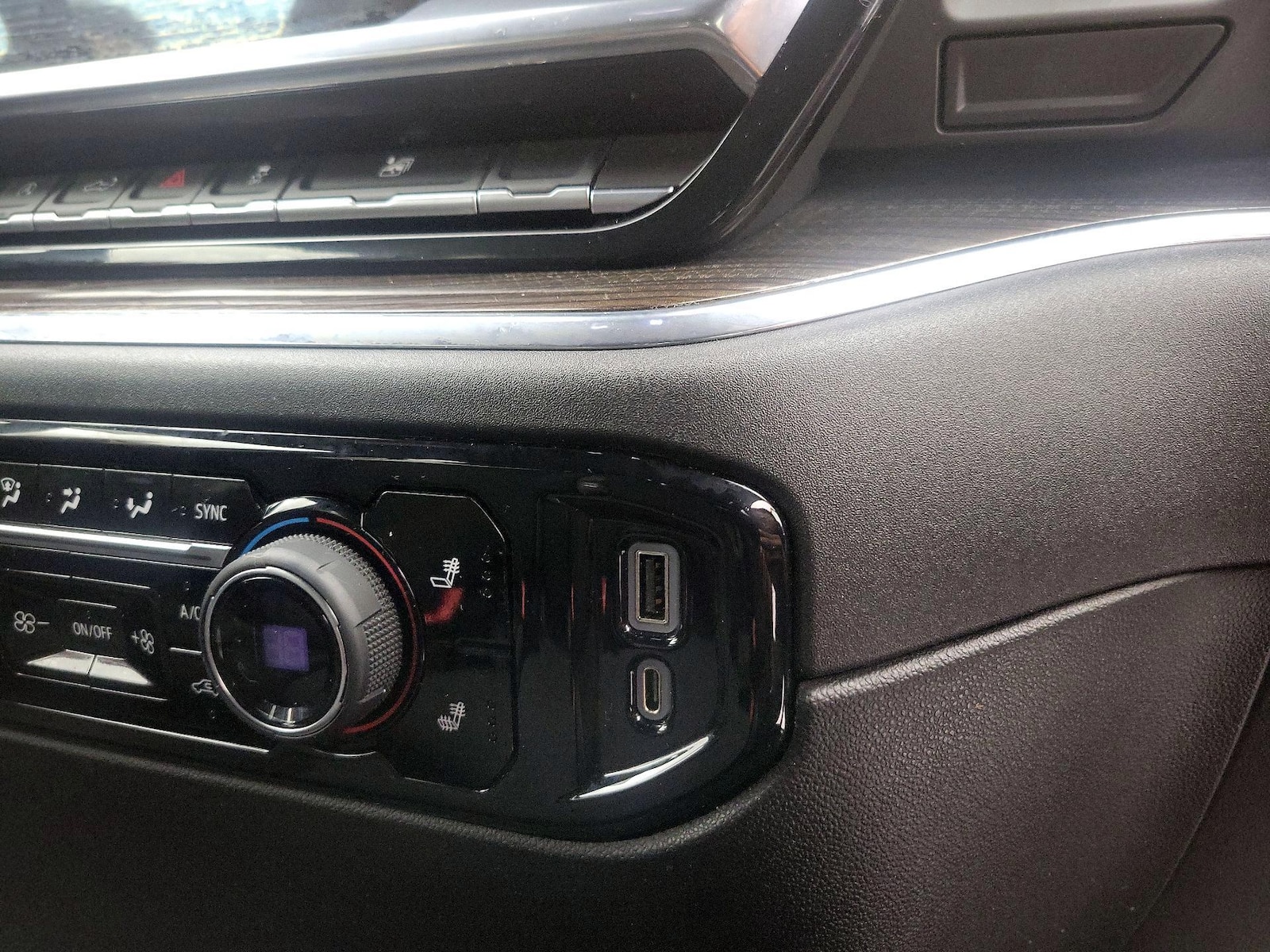 2023 Chevrolet Silverado 1500 LT - Photo 20
