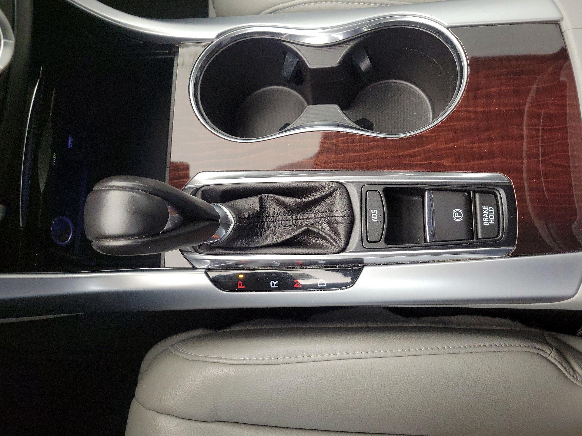 Thumbnail: 2016 Acura TLX - 17