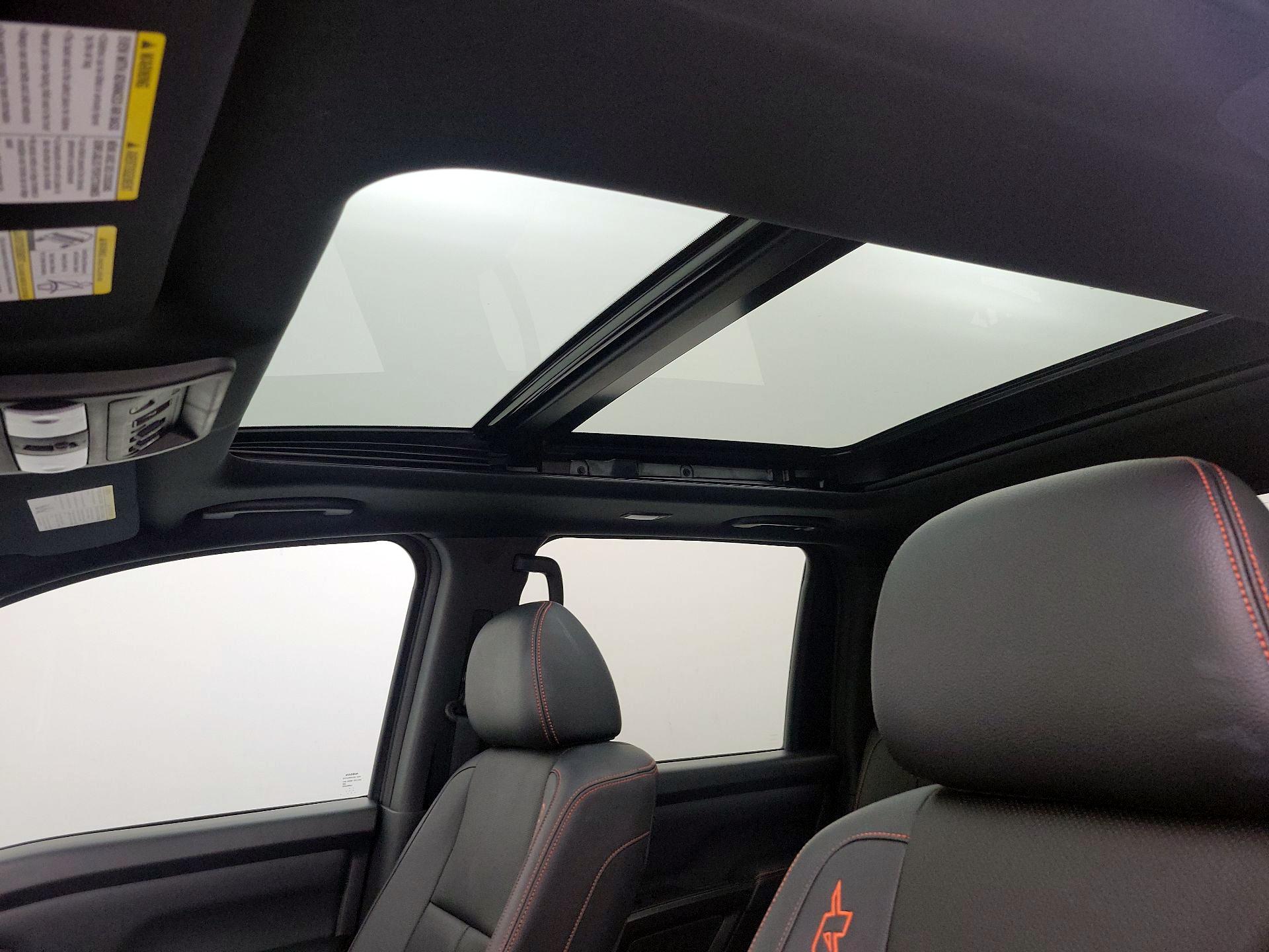 Thumbnail: 2024 Nissan Titan - 20