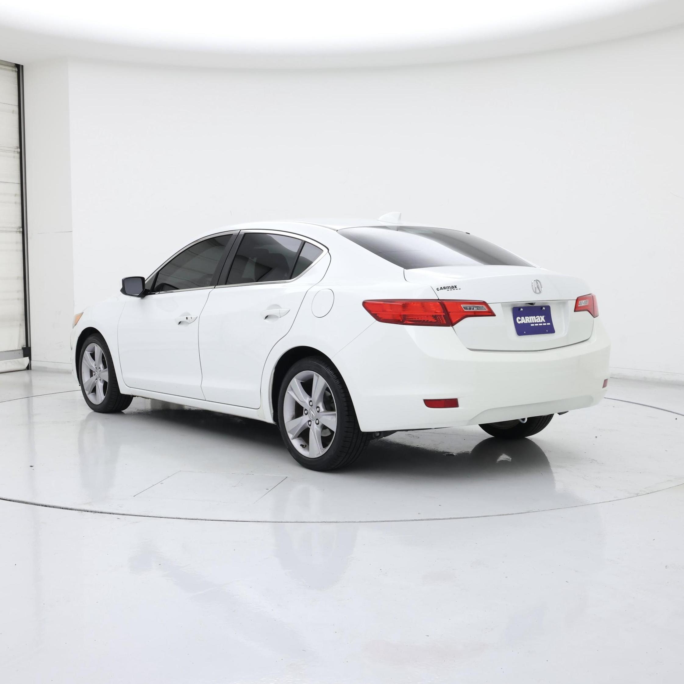 Thumbnail: 2015 Acura ILX - 2
