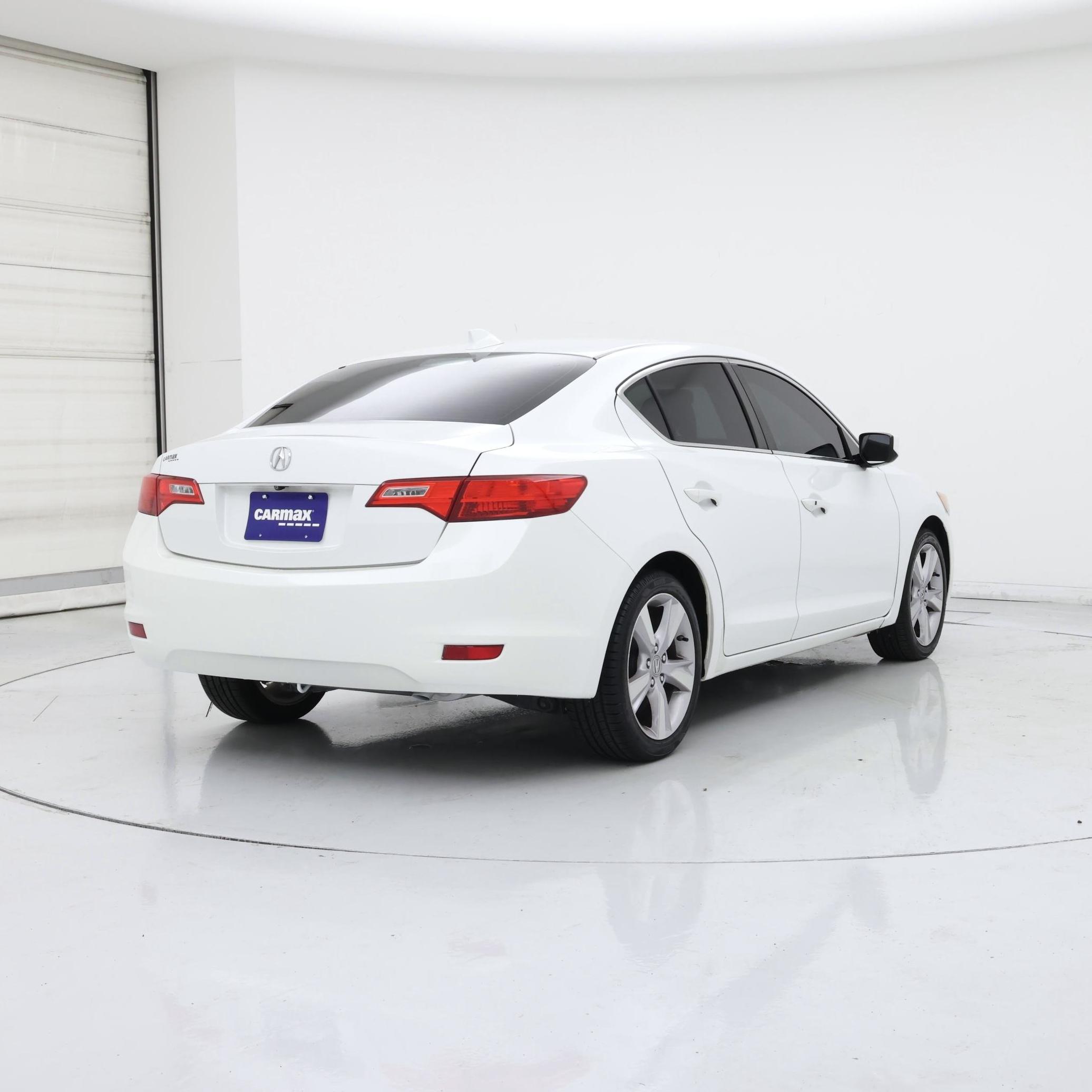 Thumbnail: 2015 Acura ILX - 8