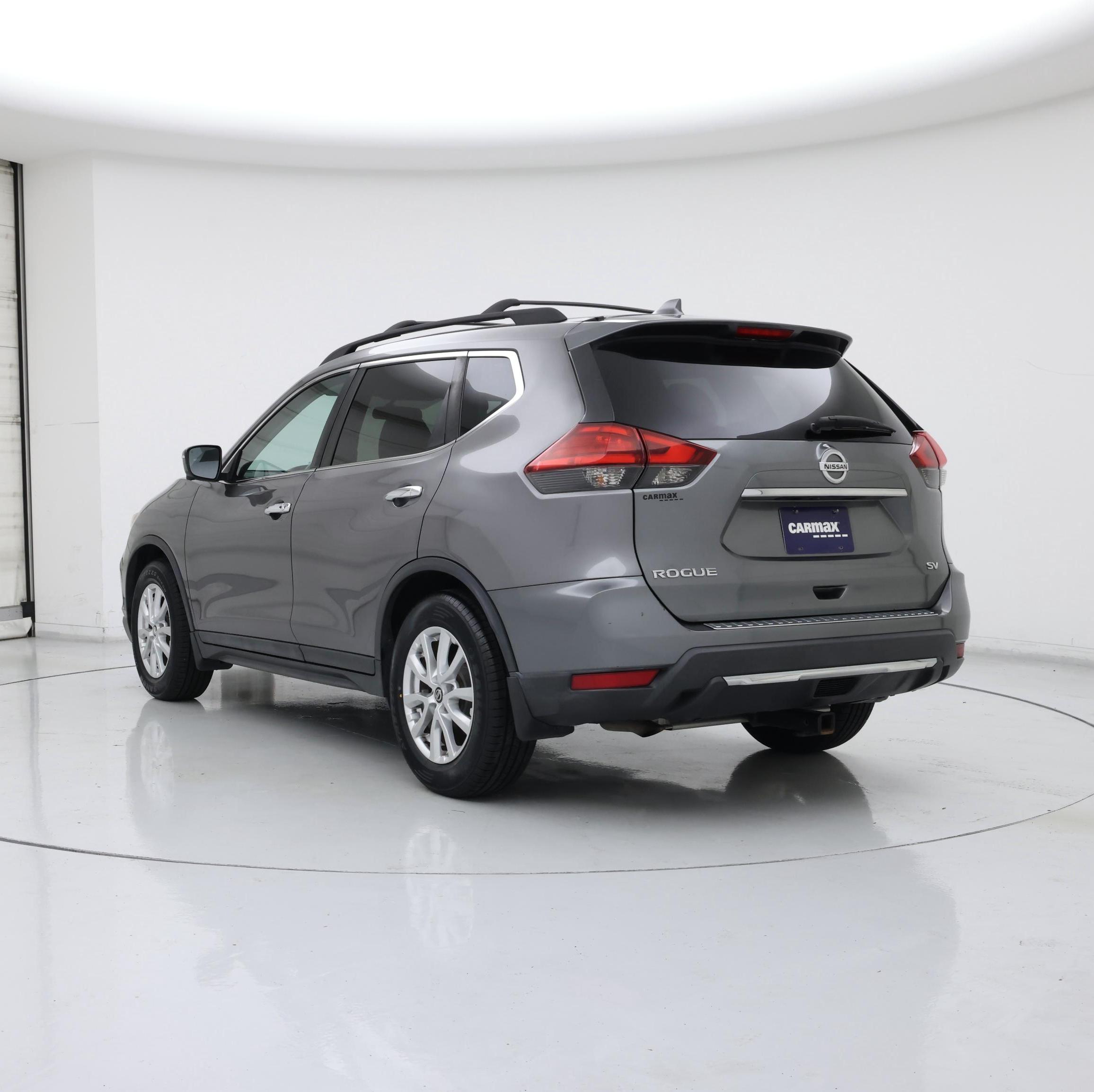 Thumbnail: 2017 Nissan Rogue - 2