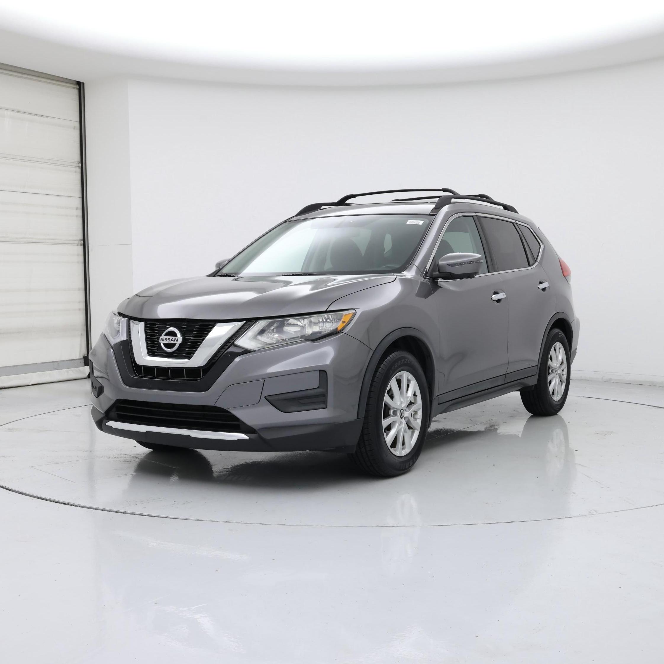 Thumbnail: 2017 Nissan Rogue - 4
