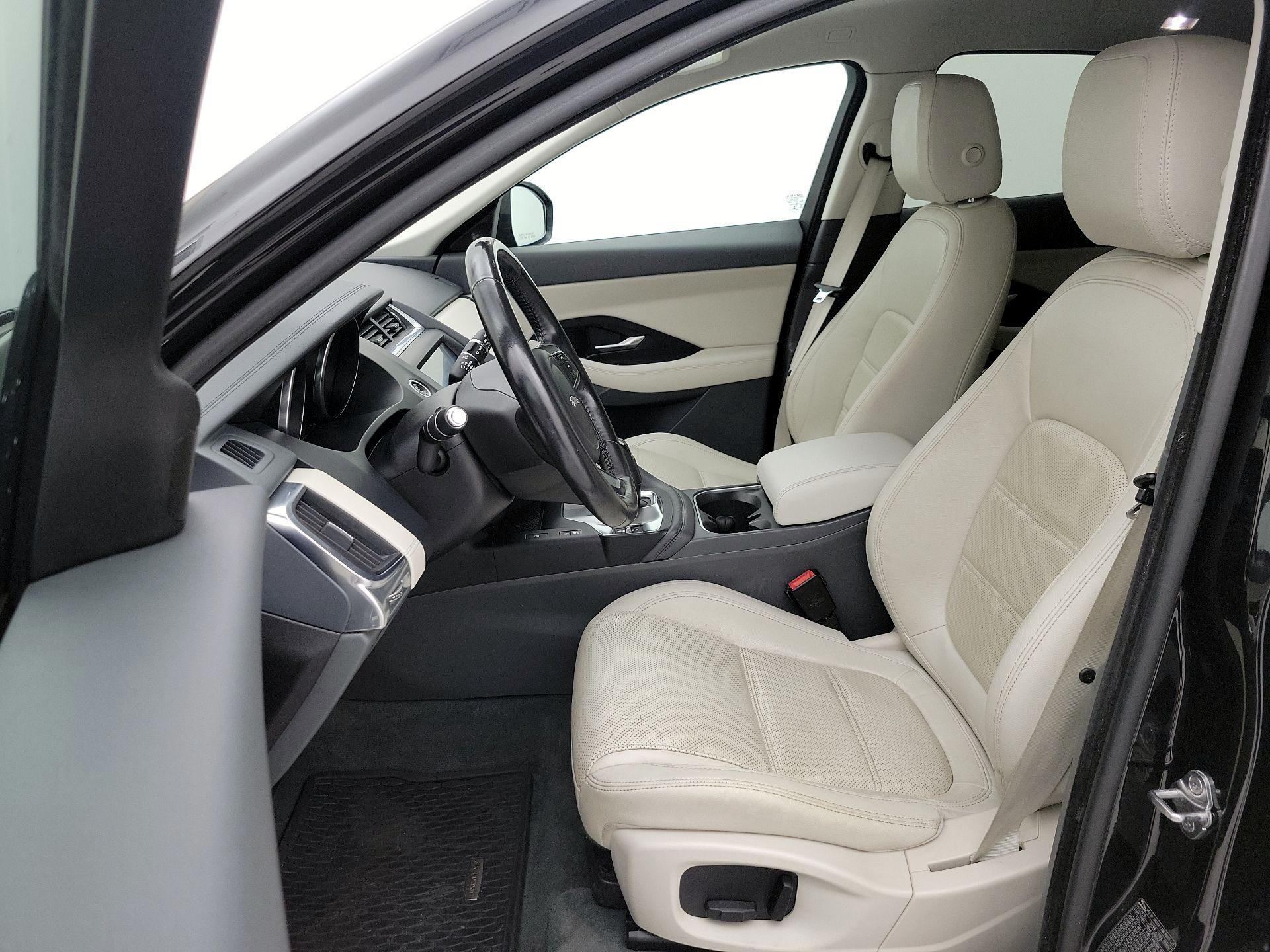 Thumbnail: 2019 Jaguar E-Pace - 11