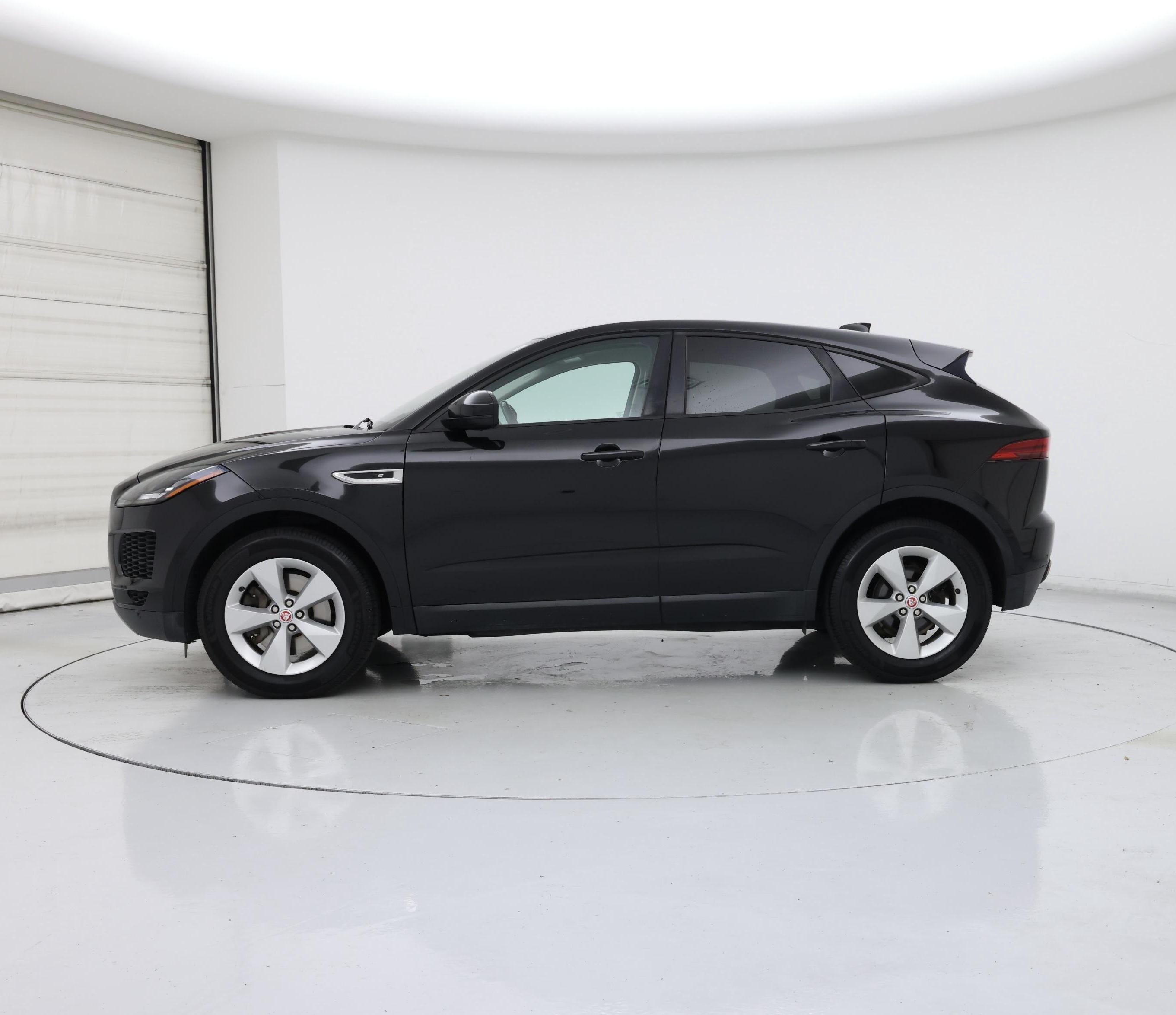 Thumbnail: 2019 Jaguar E-Pace - 3
