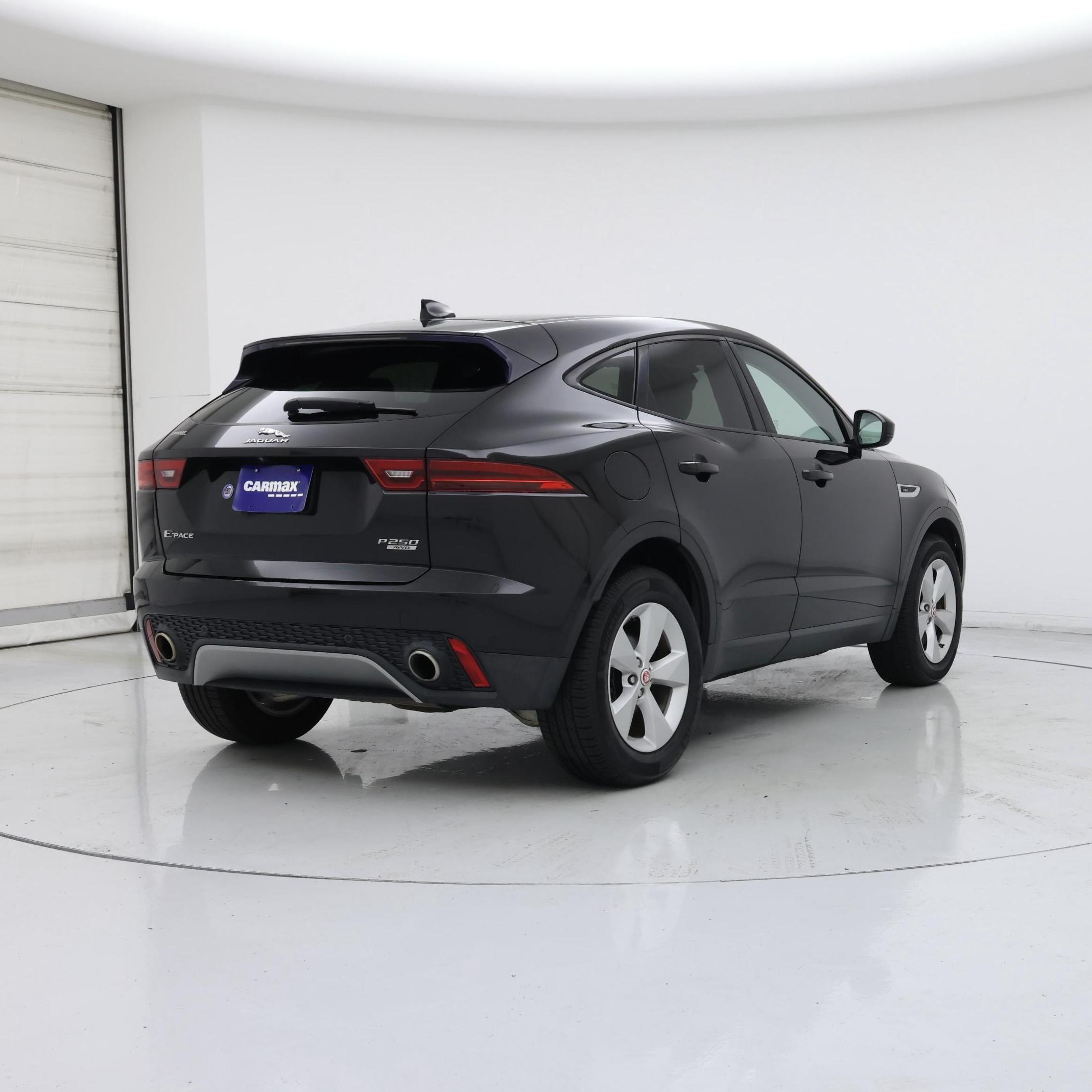 Thumbnail: 2019 Jaguar E-Pace - 8