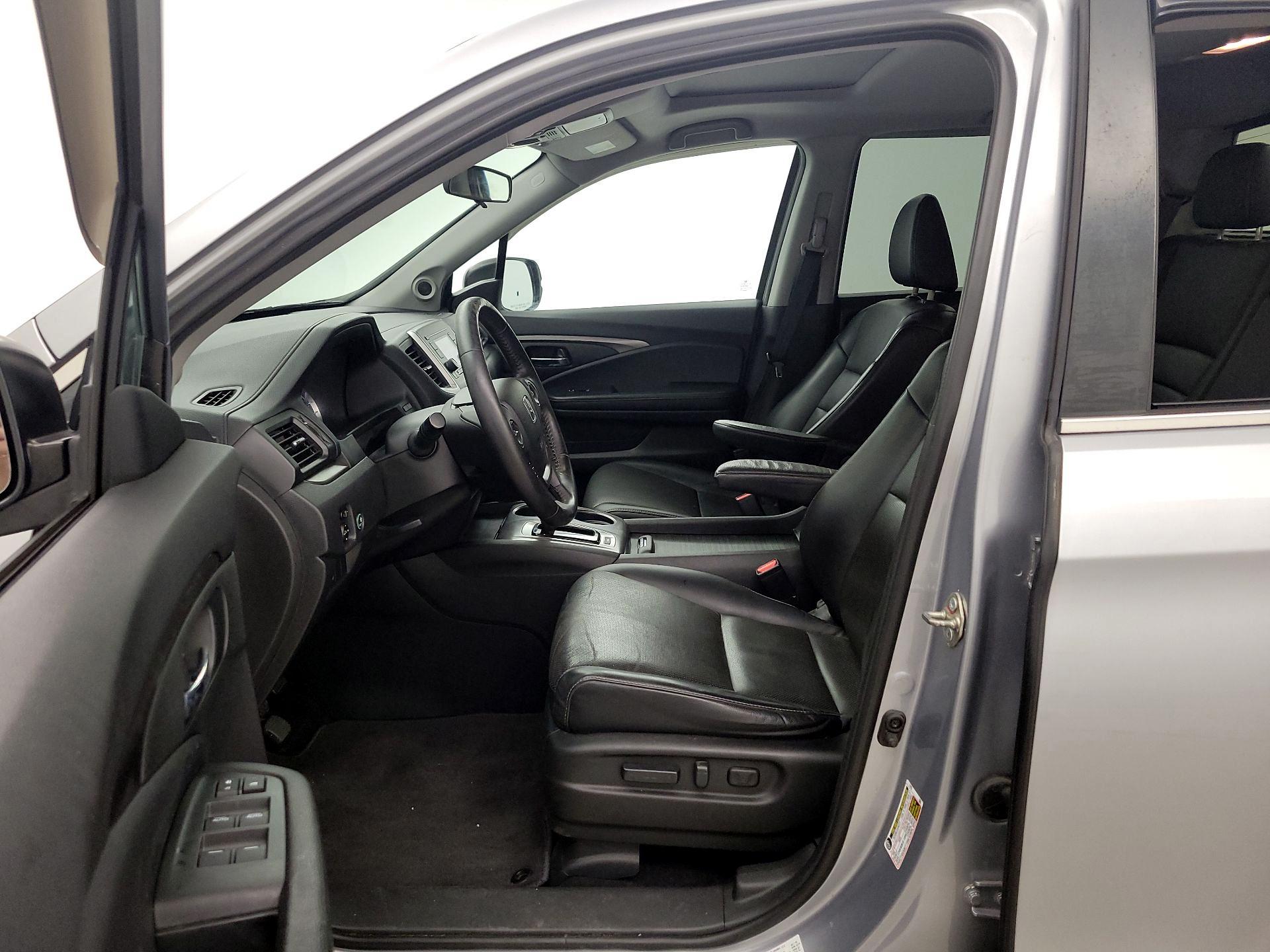 Thumbnail: 2019 Honda Ridgeline - 11