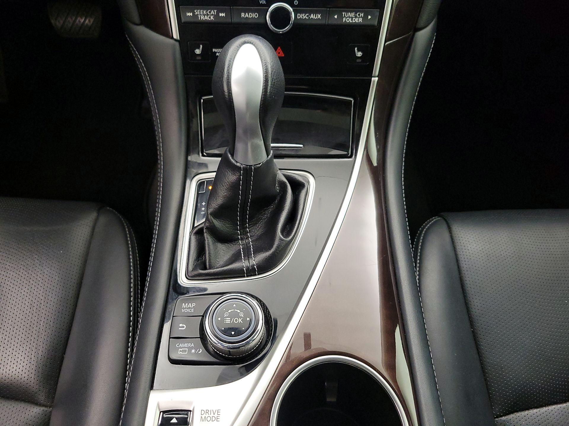 Thumbnail: 2015 INFINITI Q50 - 18