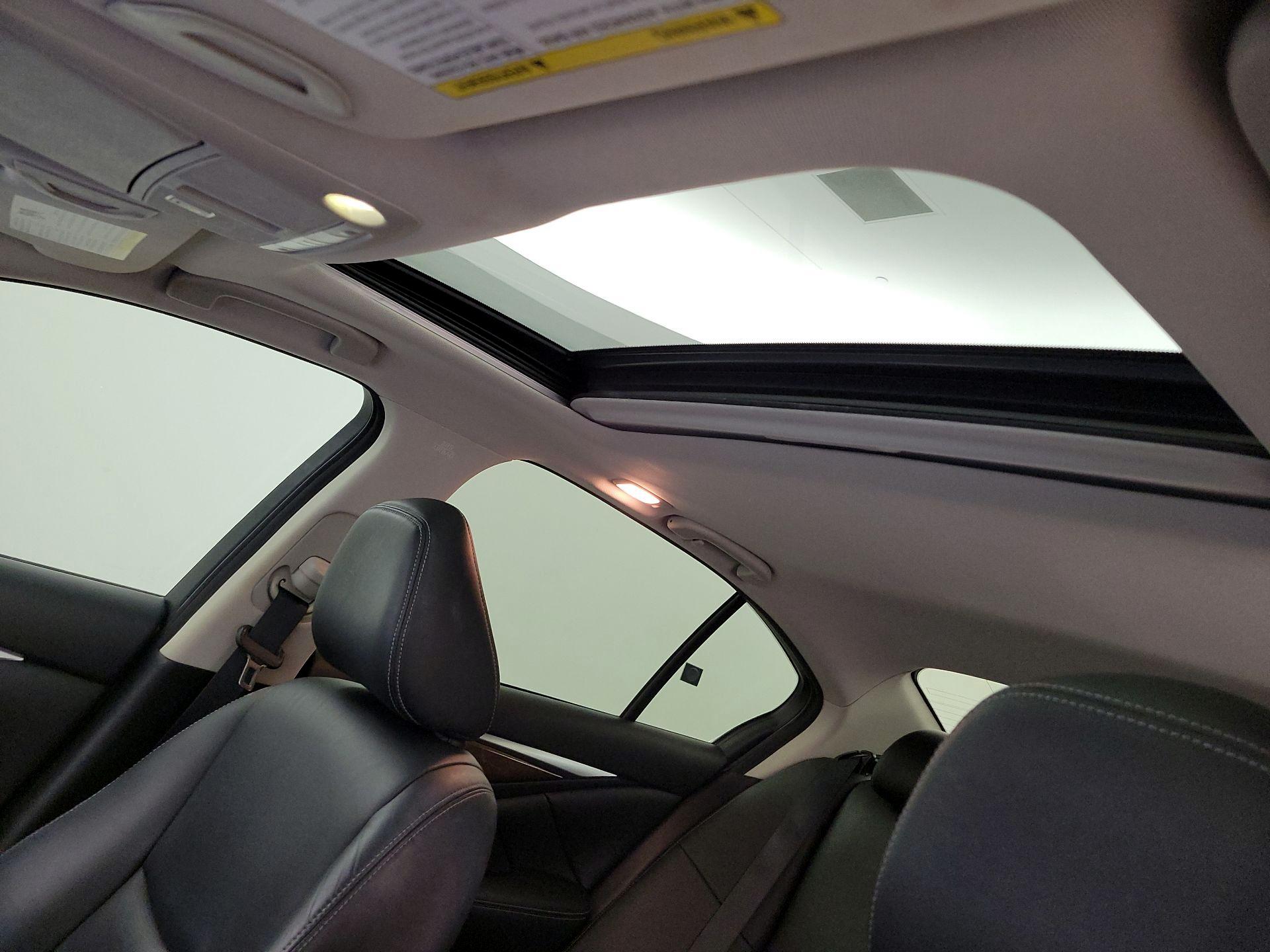 Thumbnail: 2015 INFINITI Q50 - 19