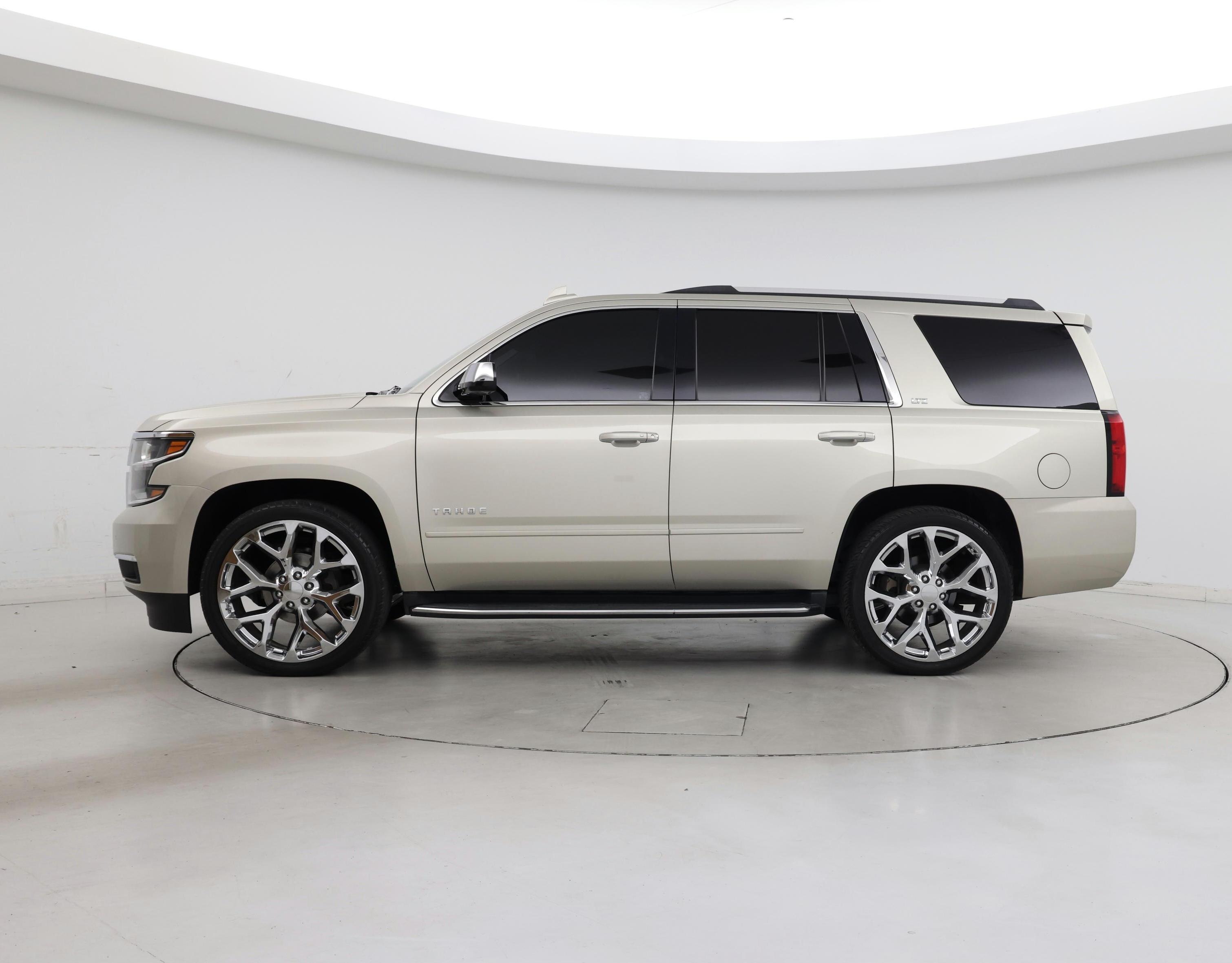 Thumbnail: 2016 Chevrolet Tahoe - 3