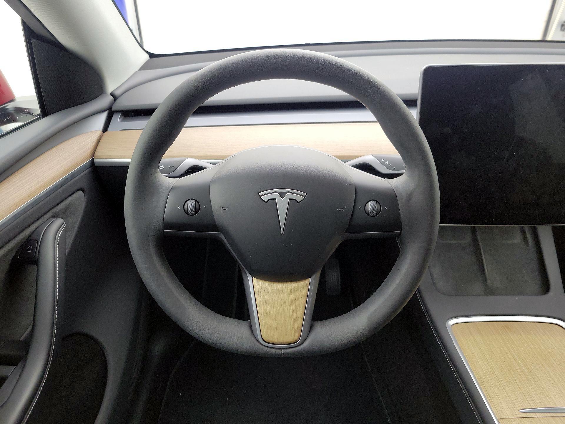 Thumbnail: 2023 Tesla Model Y - 10