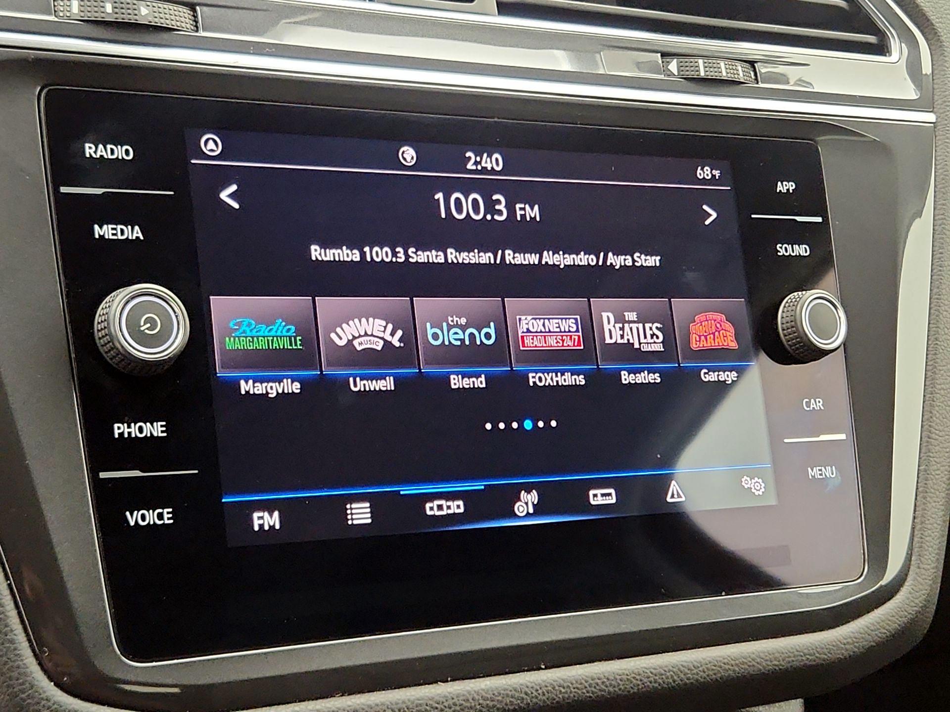 Thumbnail: 2023 Volkswagen Tiguan - 15