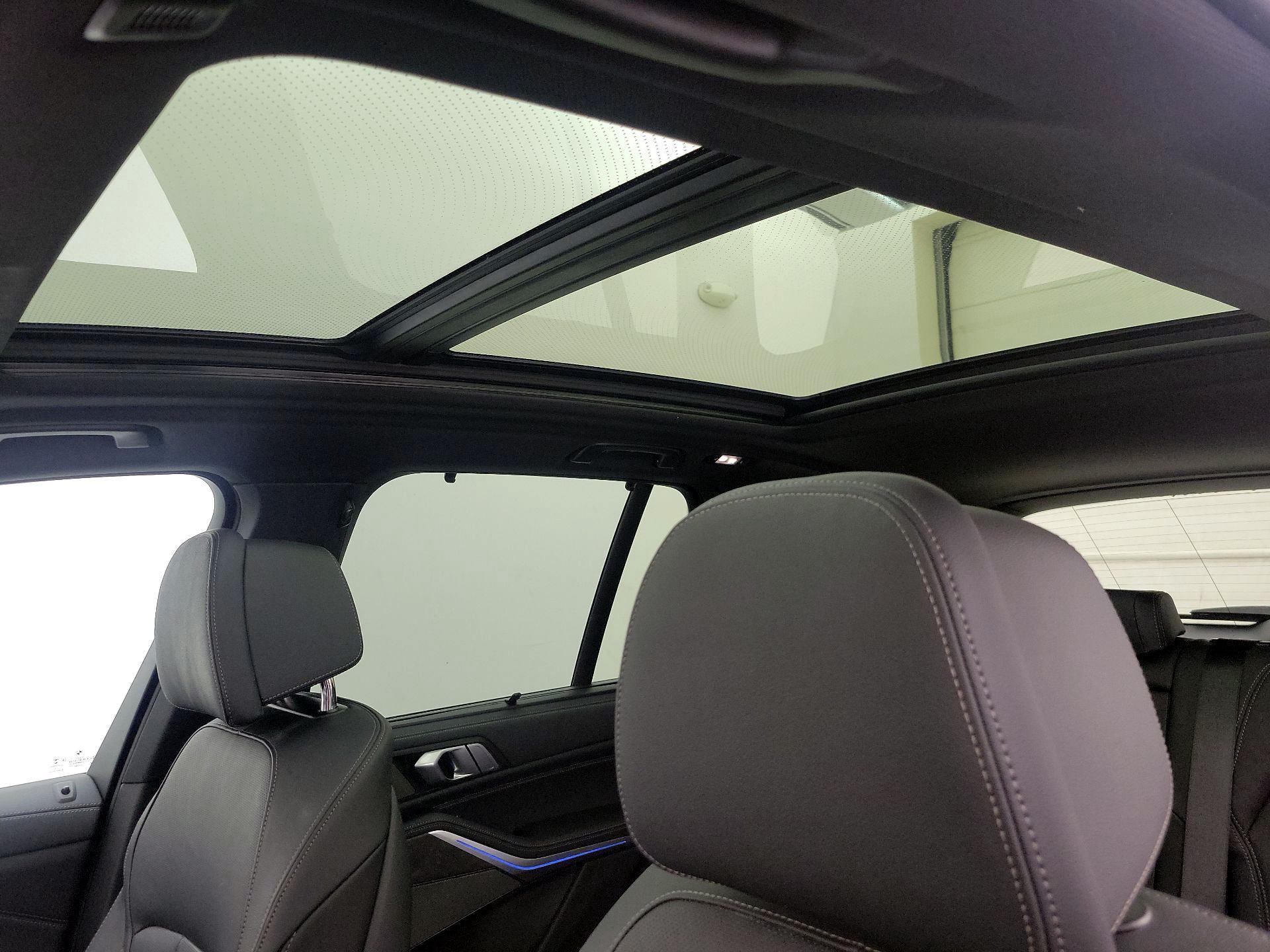 Thumbnail: 2022 BMW X5 - 20