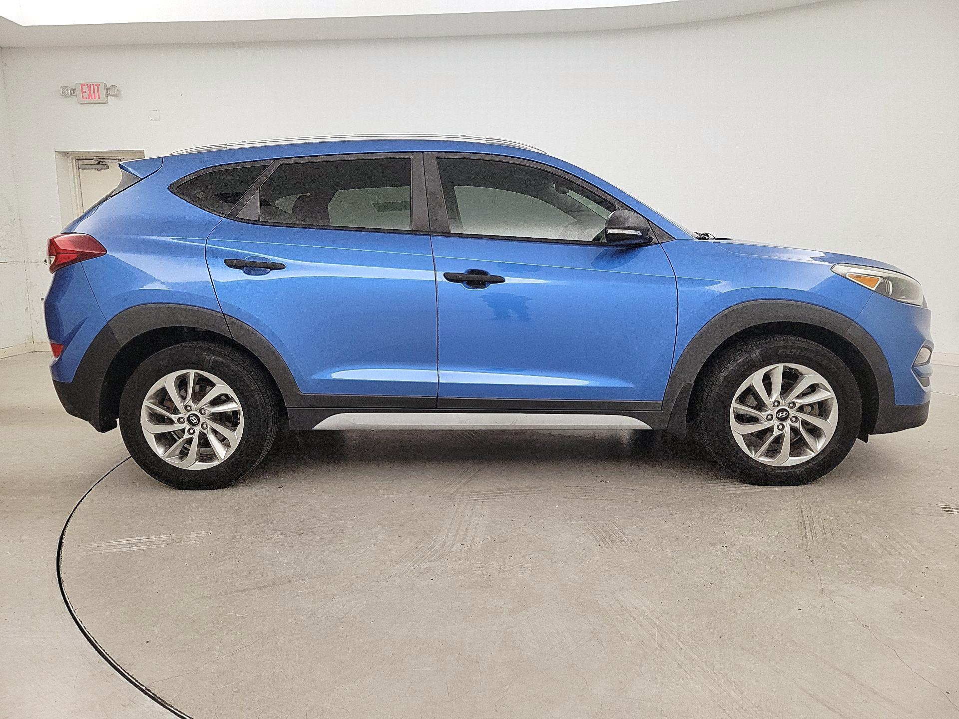 Thumbnail: 2018 Hyundai Tucson - 4