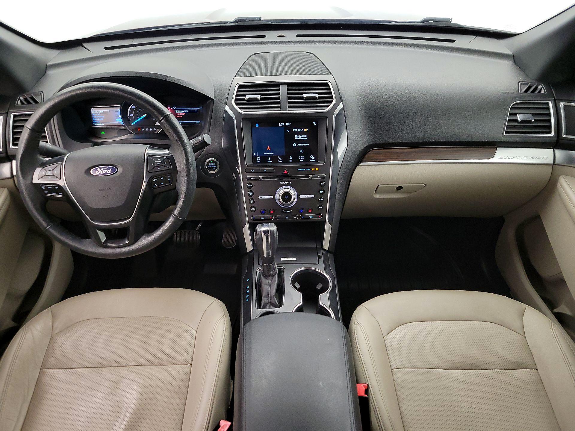 Thumbnail: 2018 Ford Explorer - 9