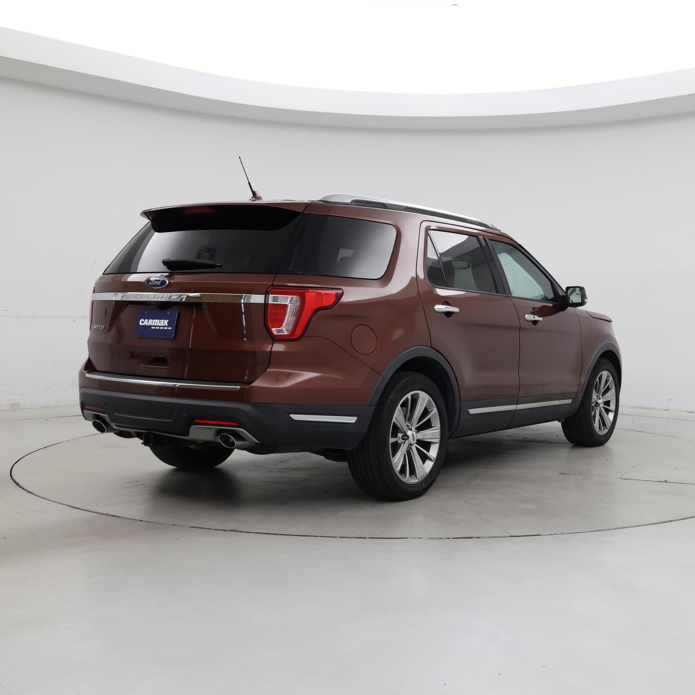 Thumbnail: 2018 Ford Explorer - 8