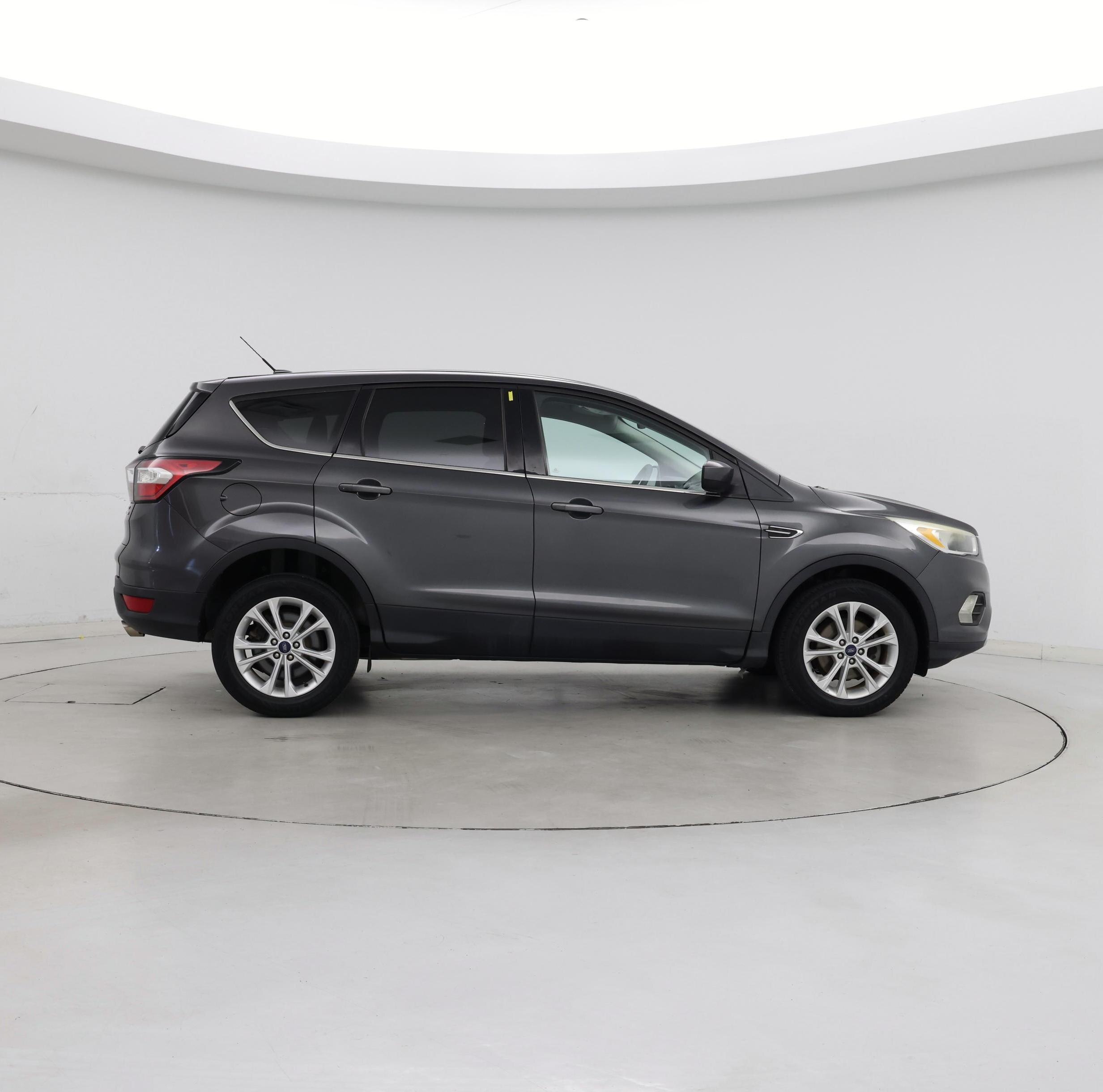 Thumbnail: 2017 Ford Escape - 7