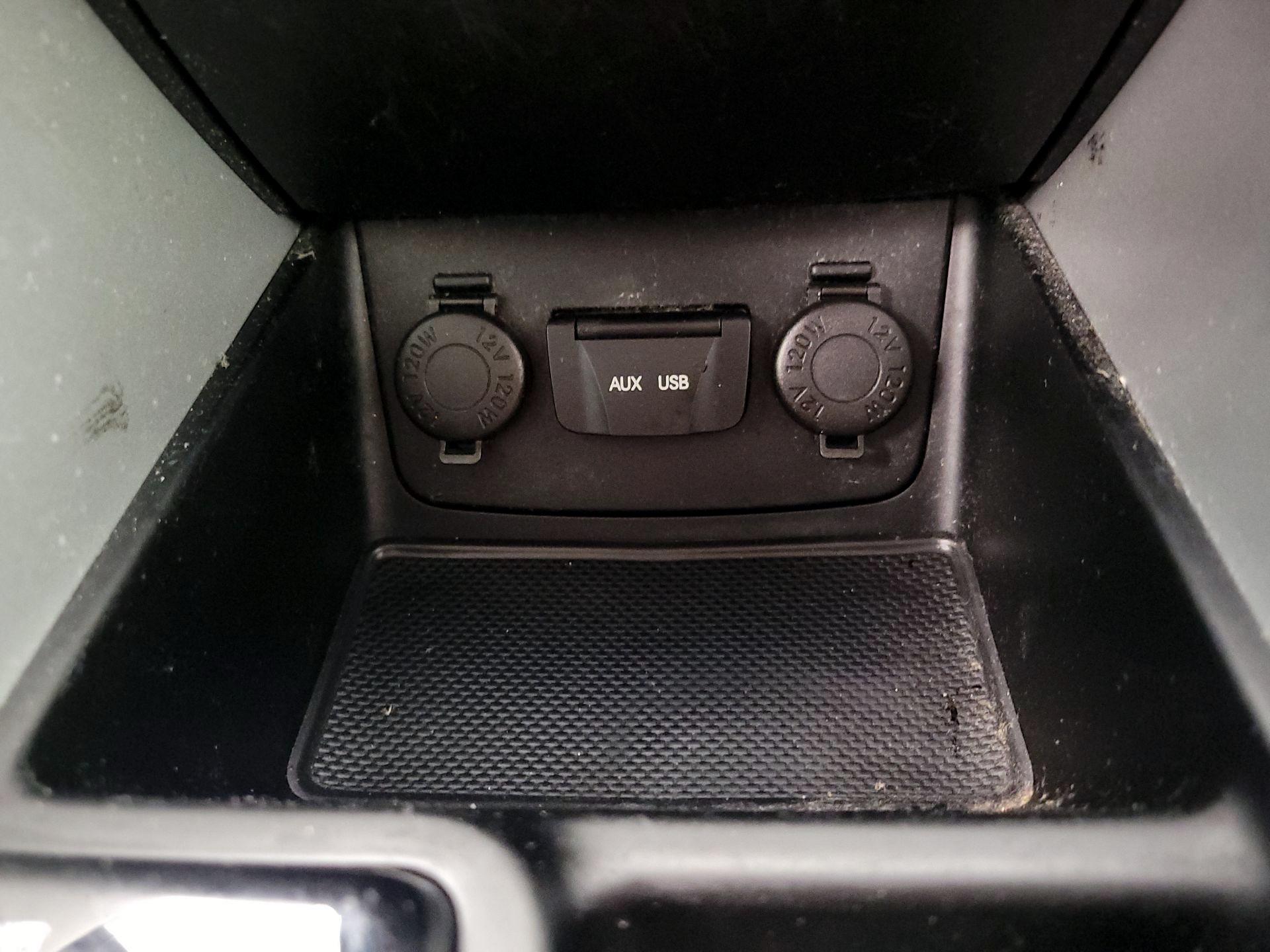 Thumbnail: 2014 Hyundai Sonata - 18