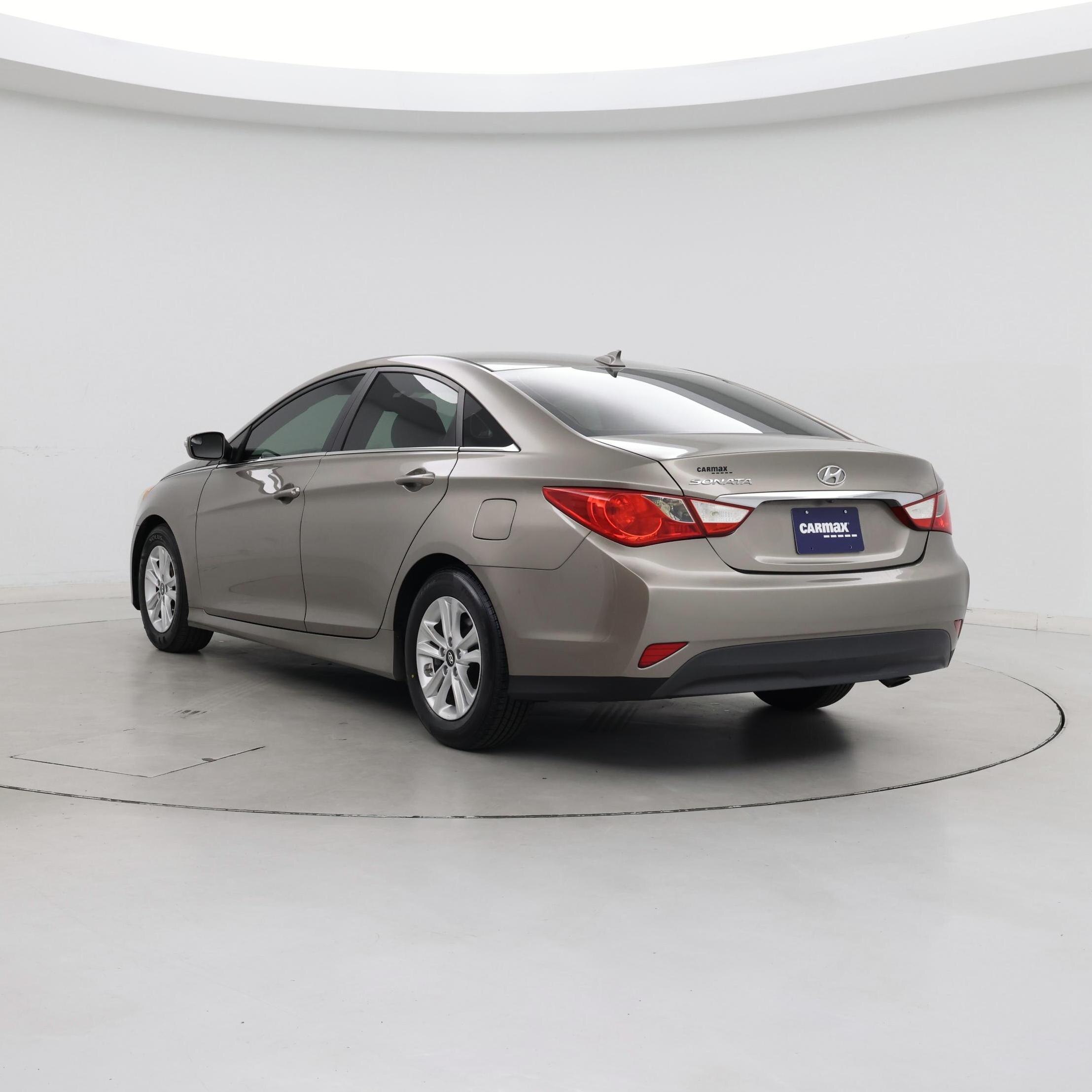 Thumbnail: 2014 Hyundai Sonata - 2