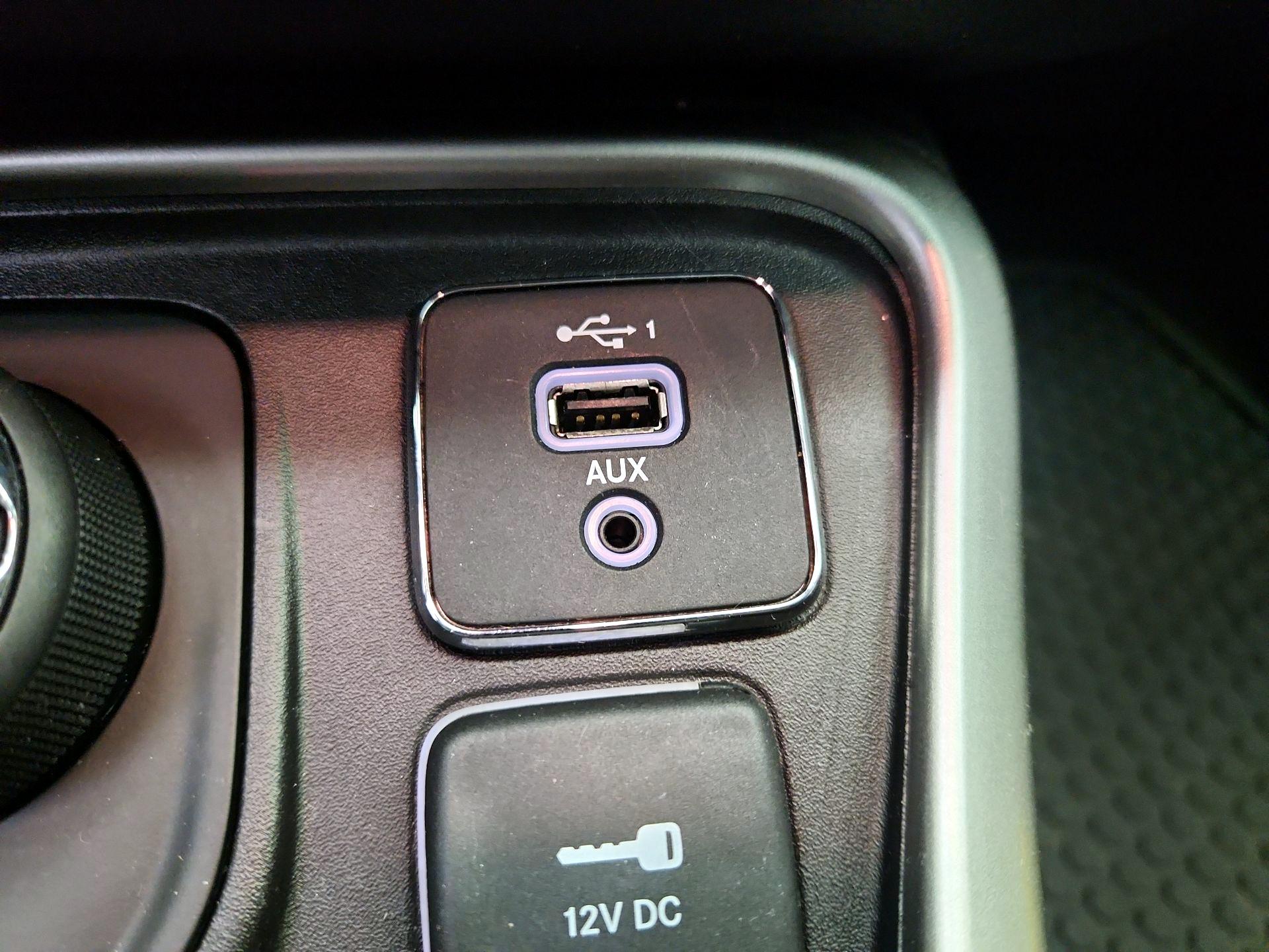 Thumbnail: 2020 Jeep Compass - 18