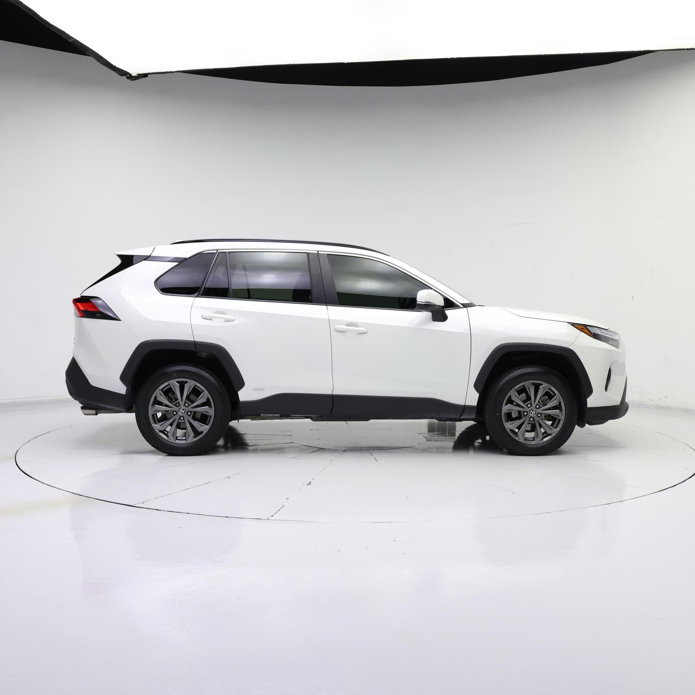 Thumbnail: 2022 Toyota RAV4 - 7