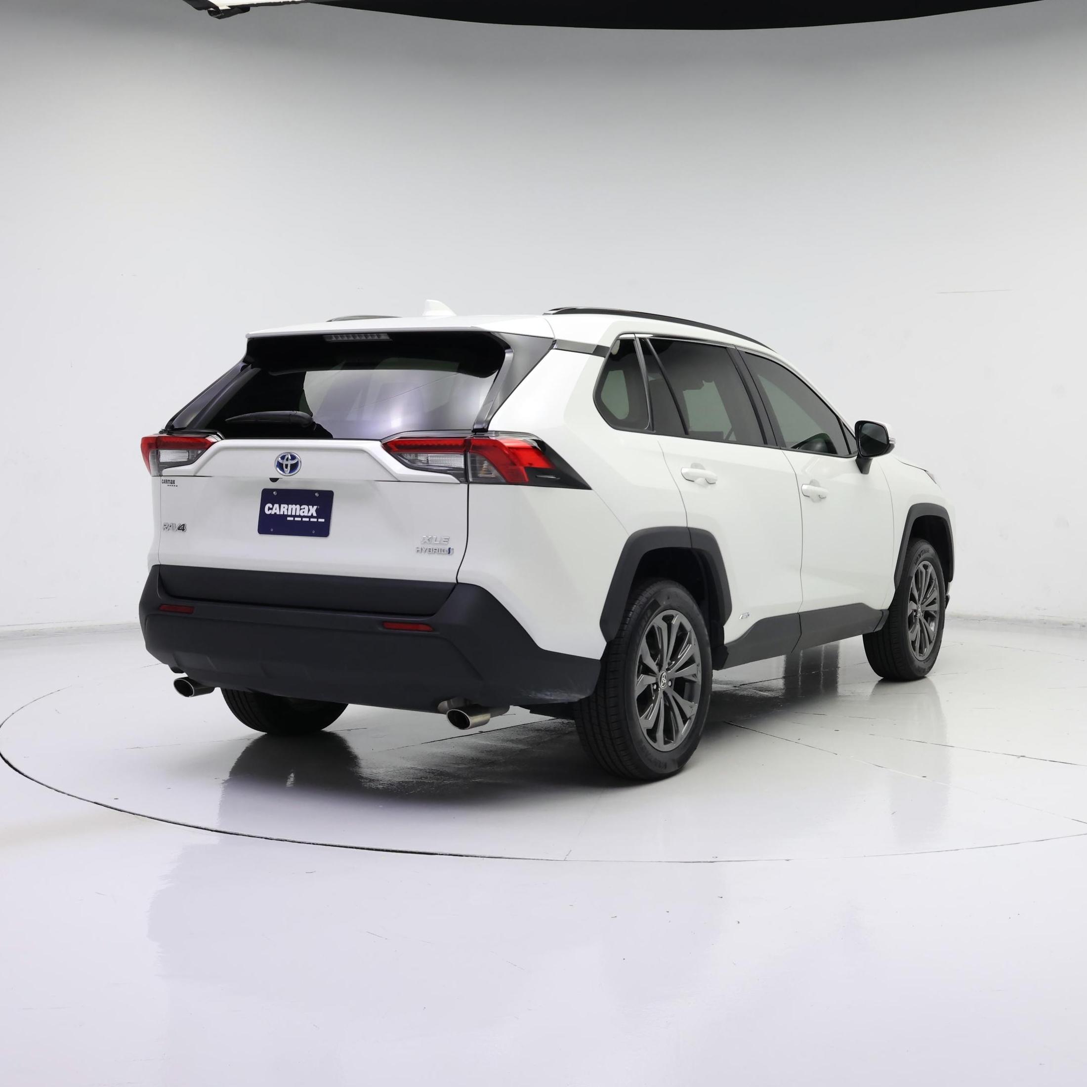 Thumbnail: 2022 Toyota RAV4 - 8